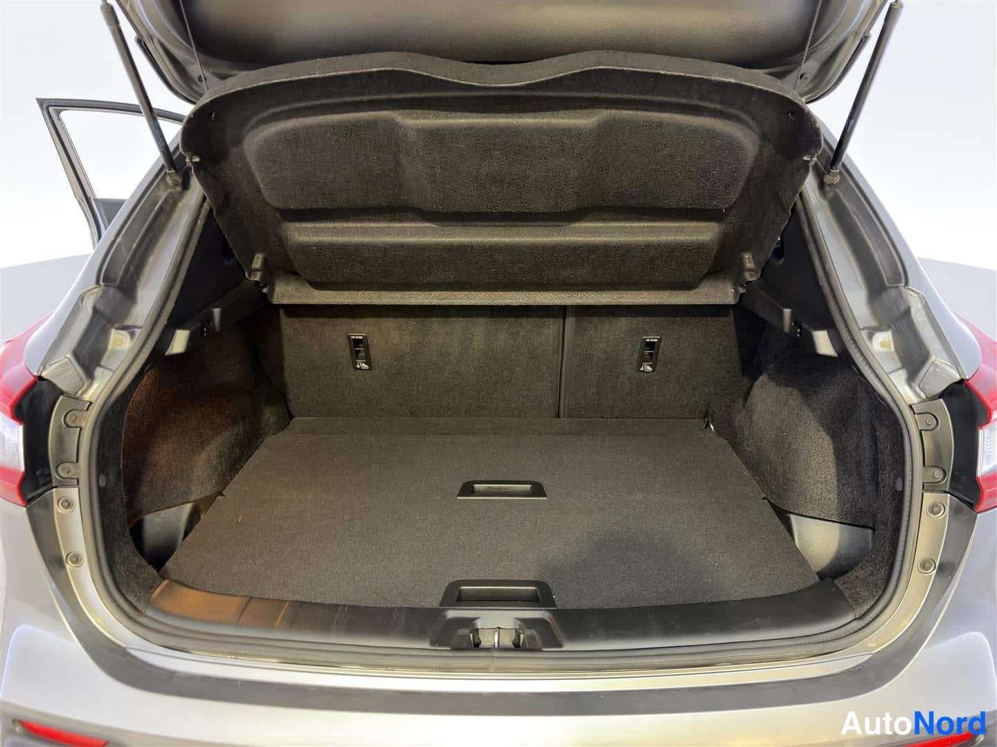 Harmaa Nissan Qashqai 2019, kuva 19