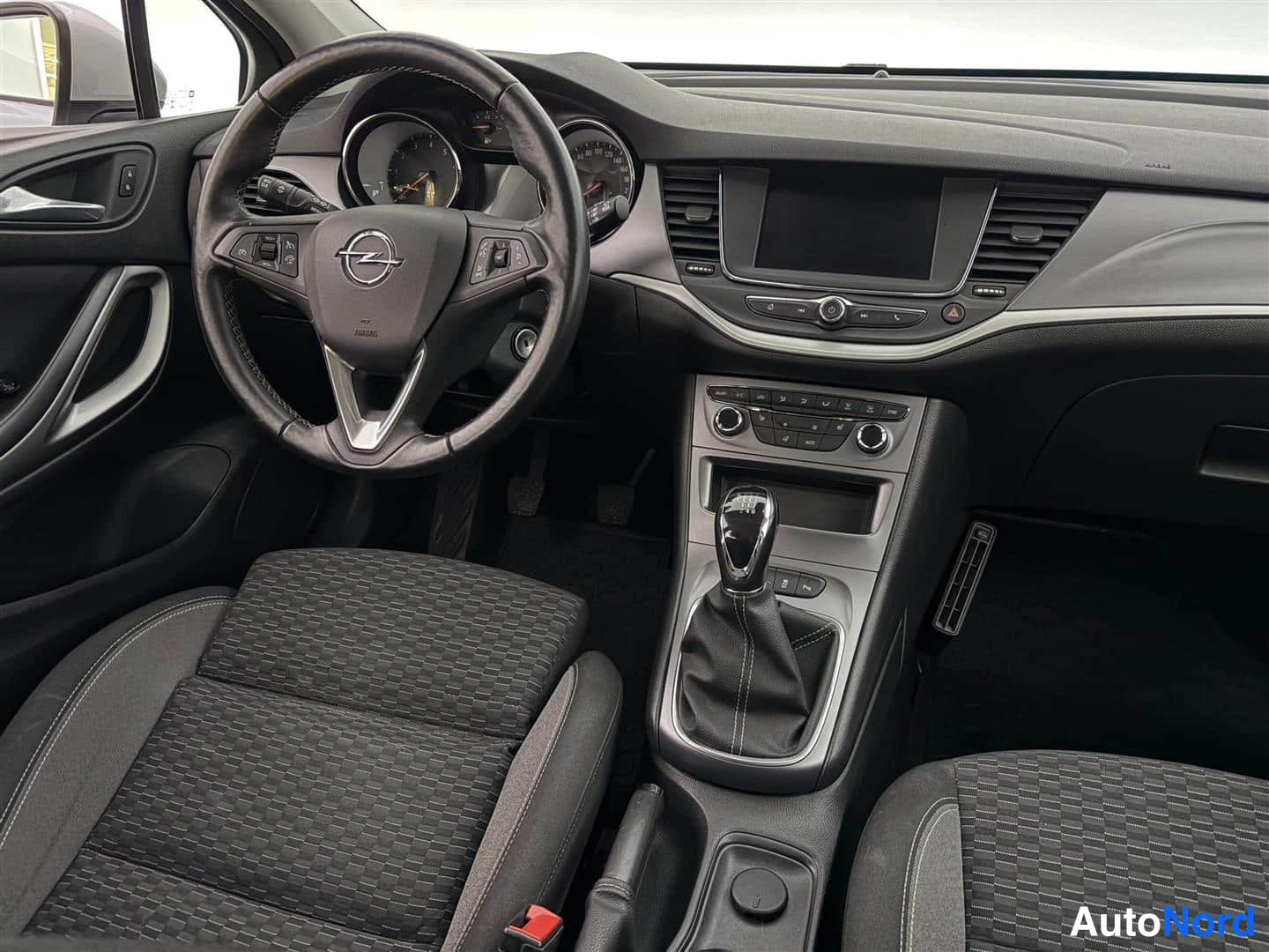 Hopea Opel Astra 2020, kuva 15