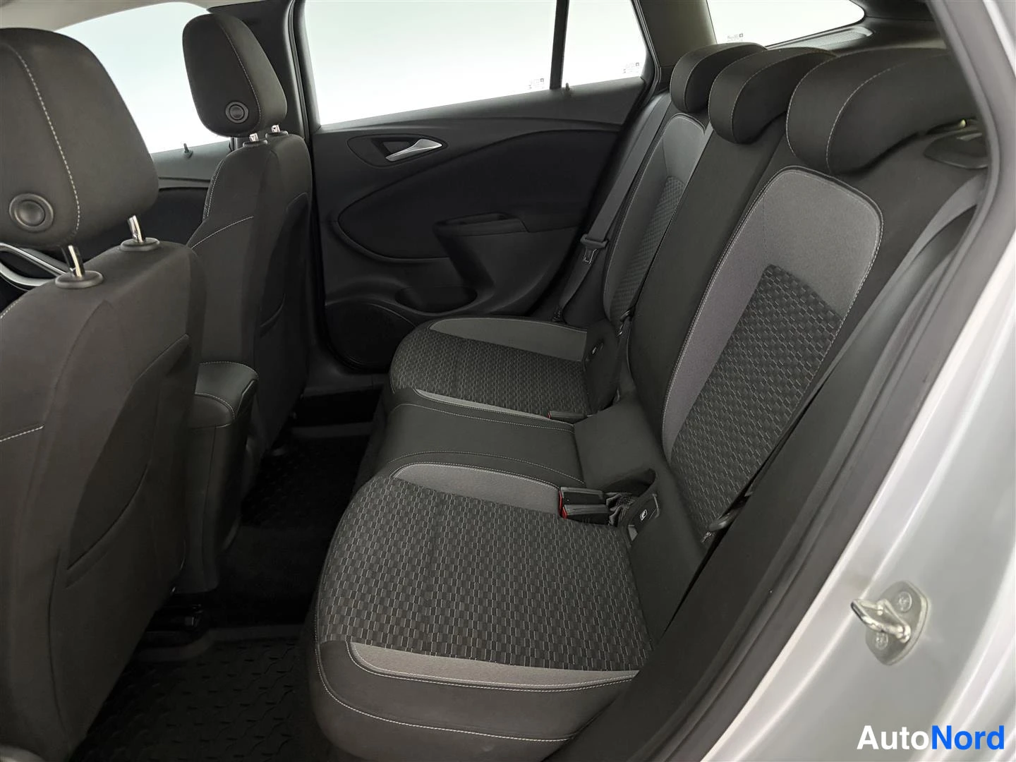 Hopea Opel Astra 2020, kuva 18