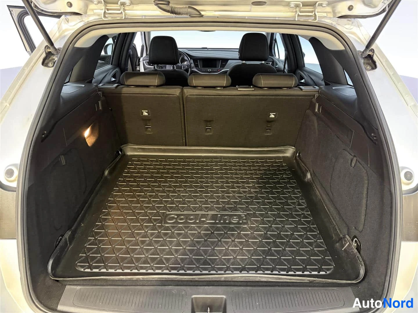 Hopea Opel Astra 2020, kuva 19