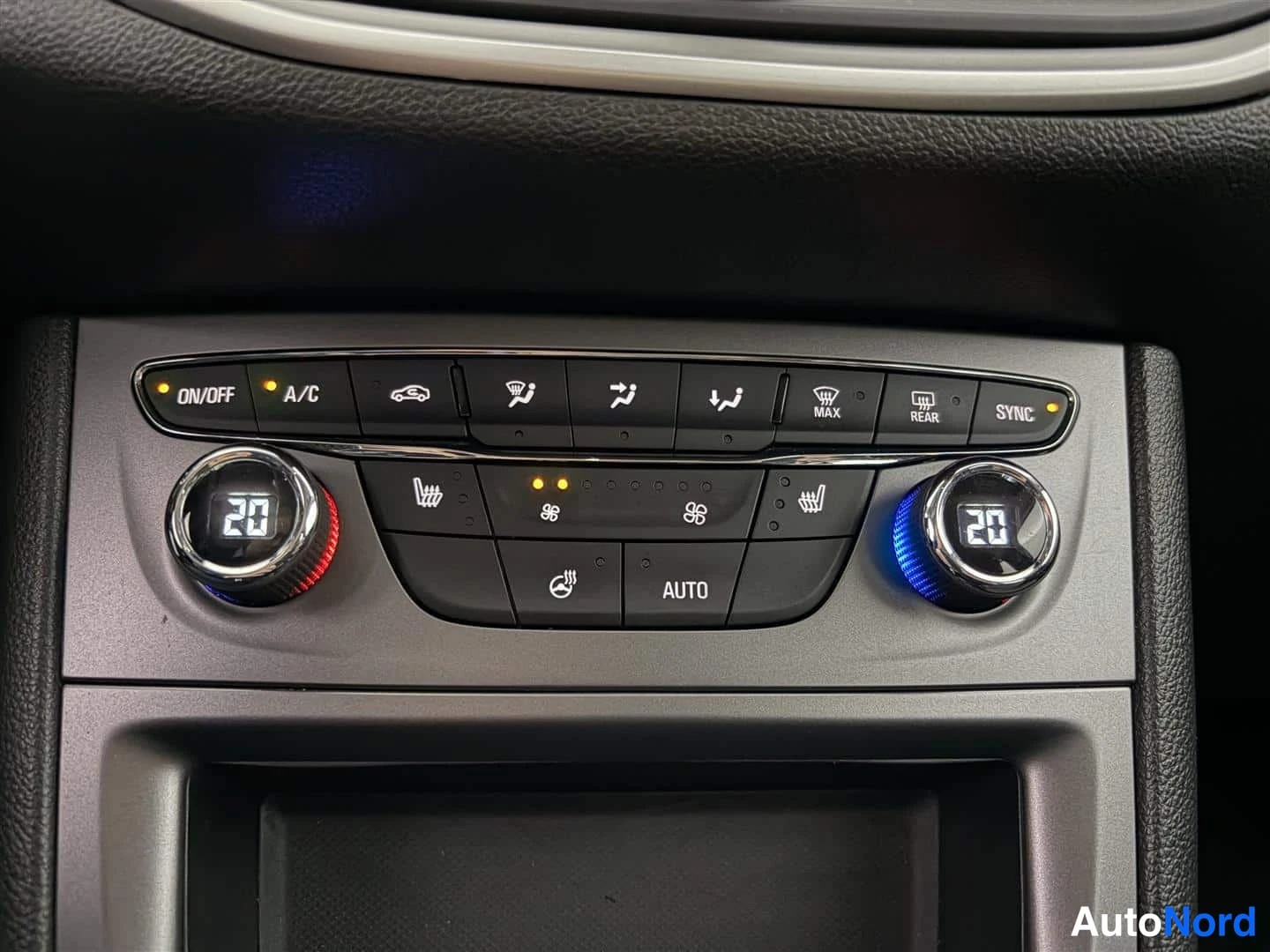 Hopea Opel Astra 2020, kuva 24