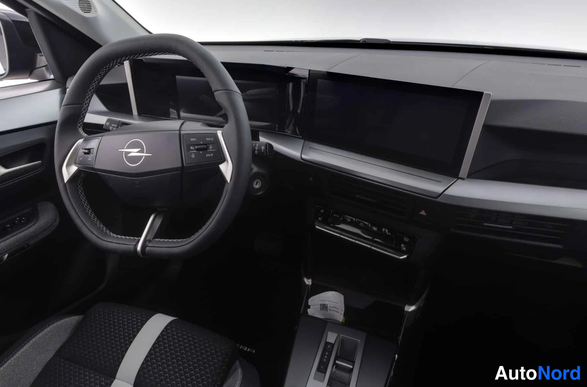Musta Opel Frontera 2026, kuva 15
