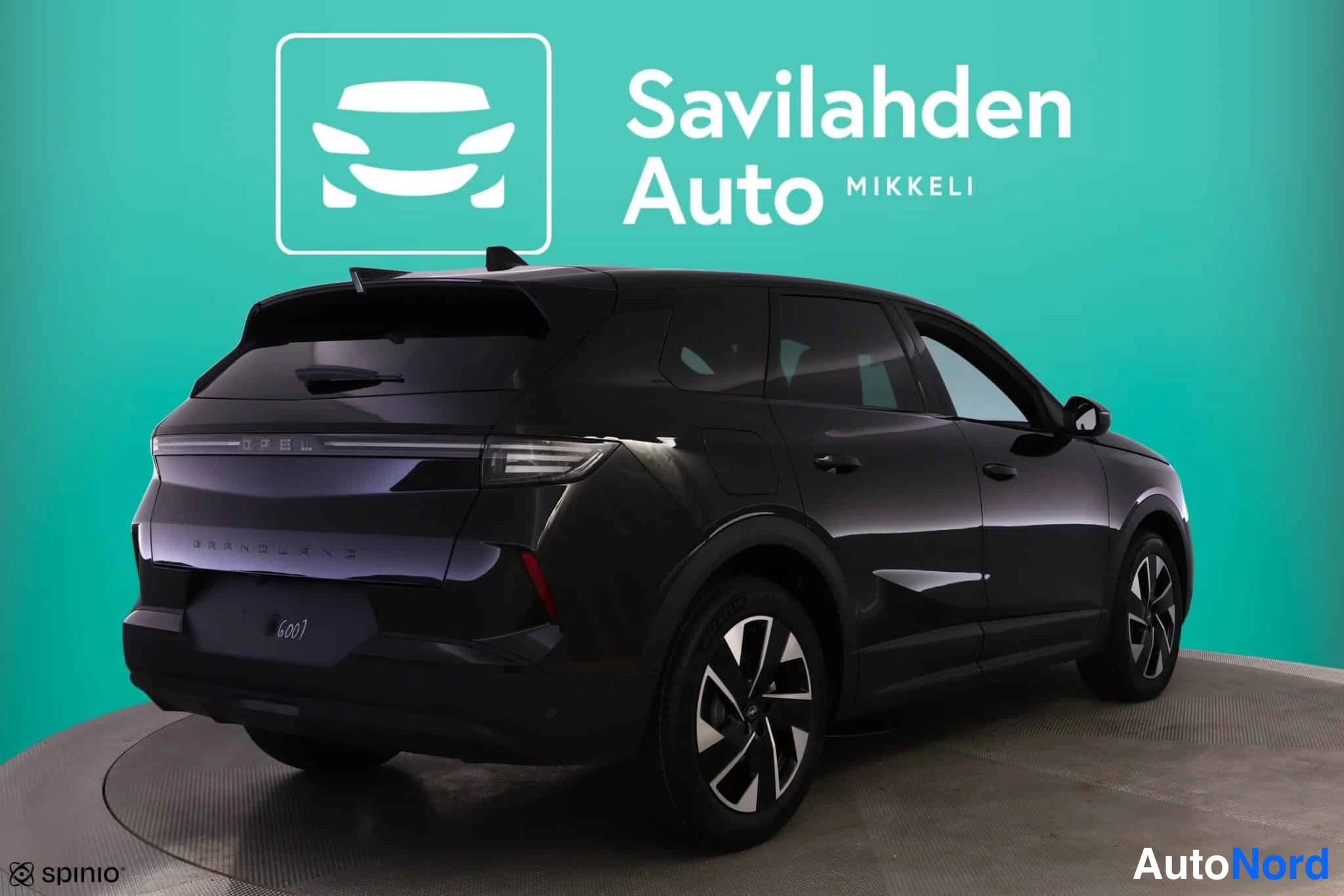 Musta Opel Grandland 2026, kuva 8