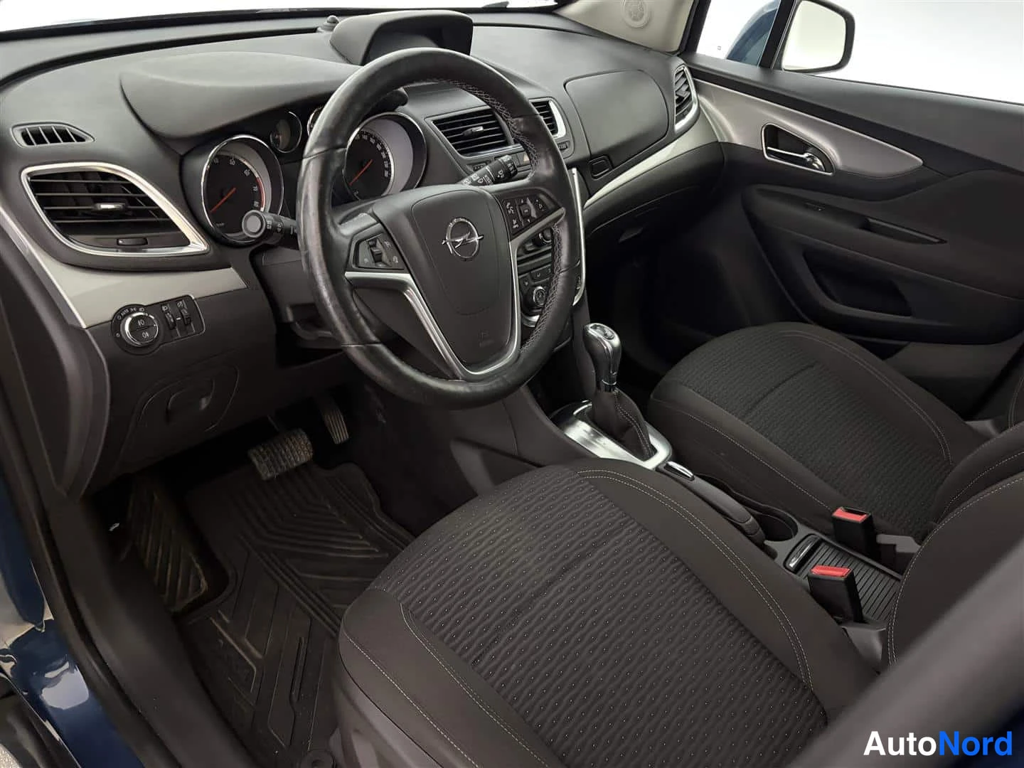 Sininen Opel Mokka 2016, kuva 17