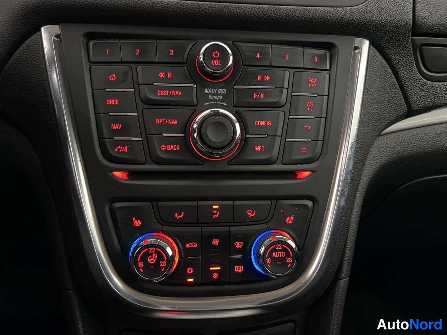 Sininen Opel Mokka 2016, kuva 24