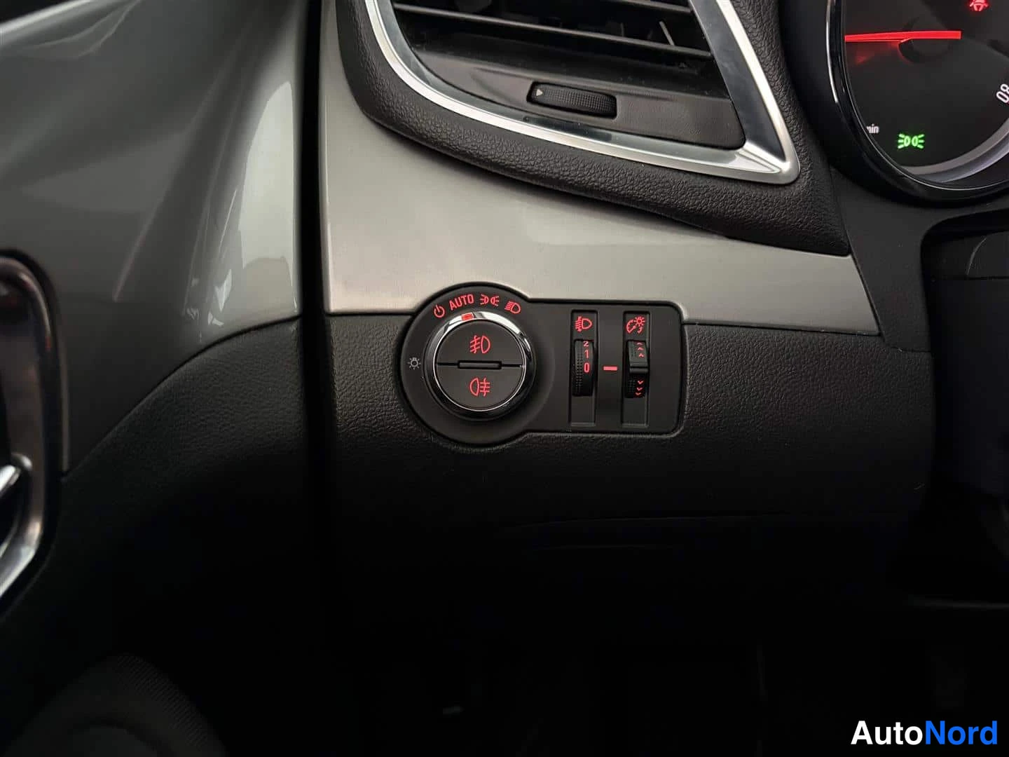 Sininen Opel Mokka 2016, kuva 29