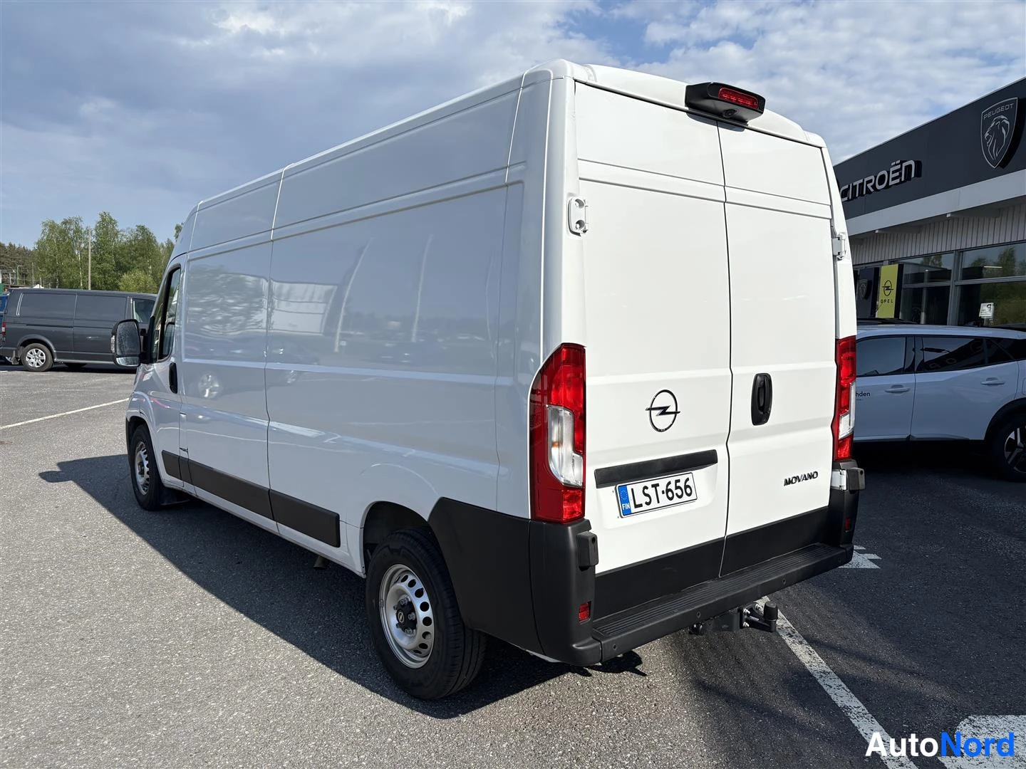 Valkoinen Opel Movano 2025, kuva 3