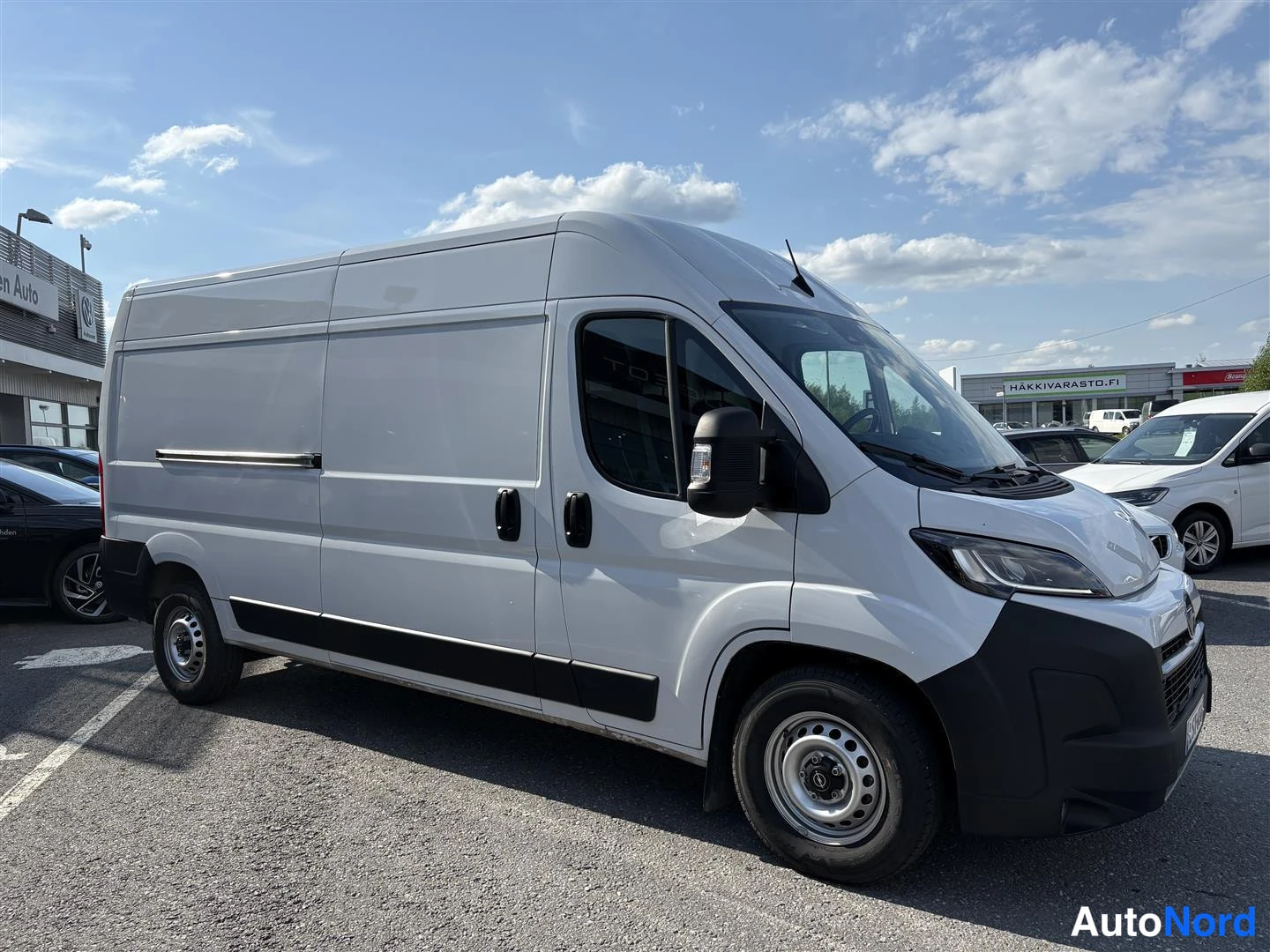 Valkoinen Opel Movano 2025, kuva 6