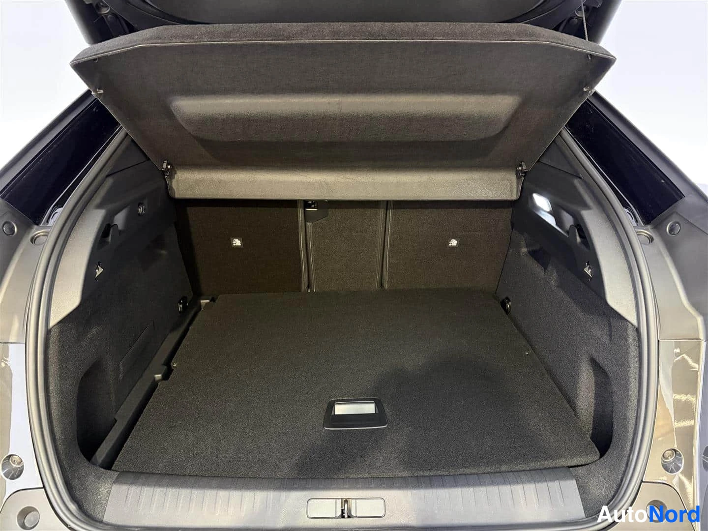 Harmaa Peugeot 3008 2026, kuva 22