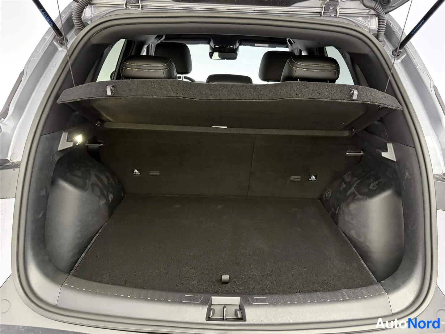 Harmaa BYD Atto 2 2026, kuva 22