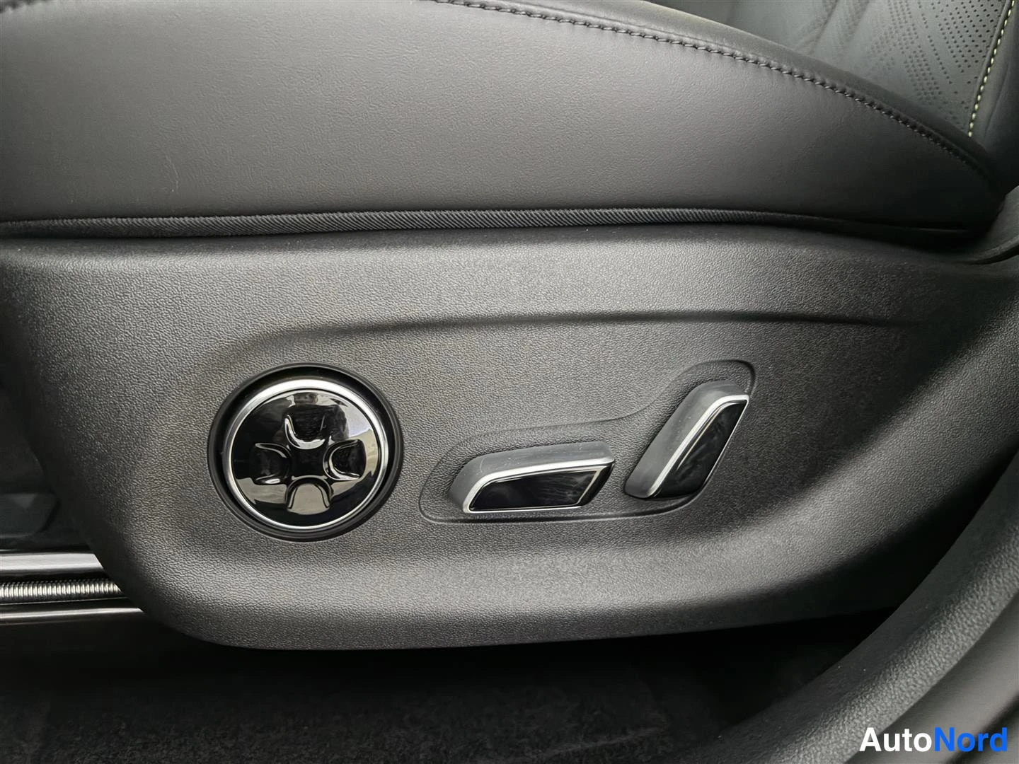 Harmaa BYD Atto 2 2026, kuva 31