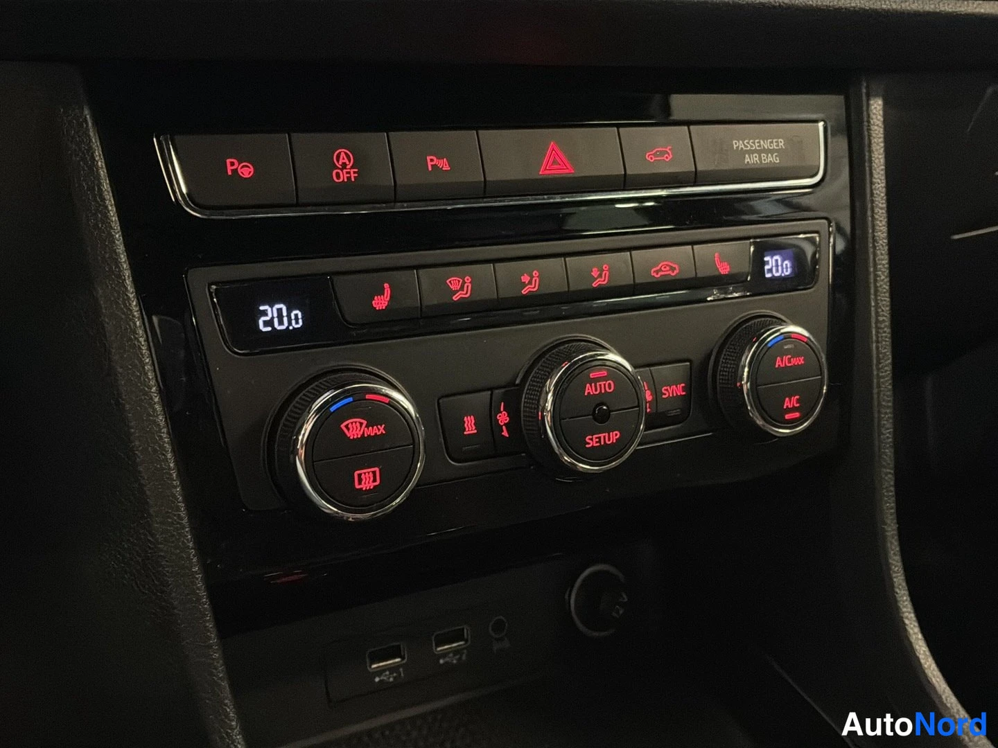 Valkoinen Seat Ateca 2018, kuva 16