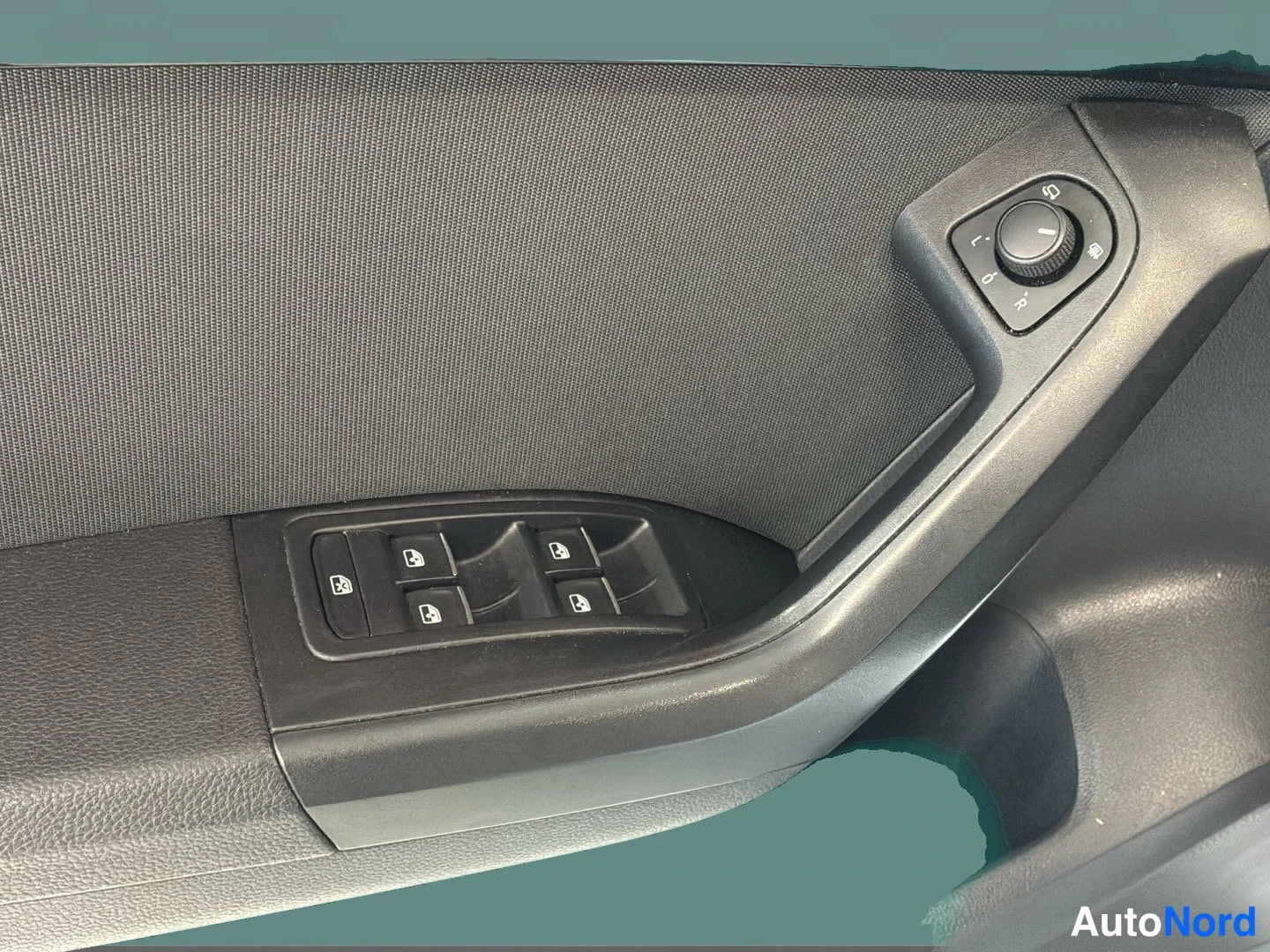 Valkoinen Seat Ateca 2018, kuva 17