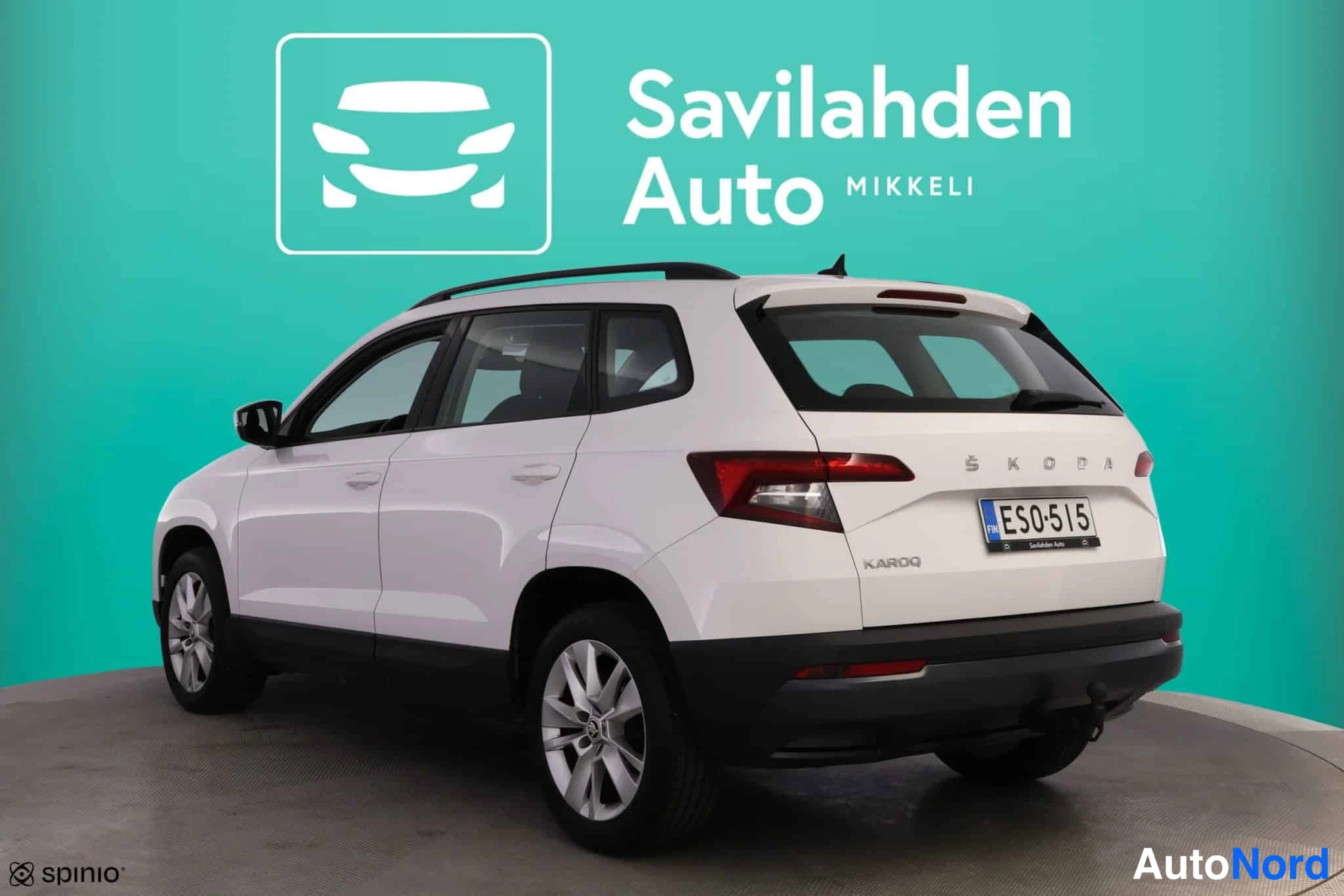 Valkoinen Skoda Karoq 2021, kuva 5