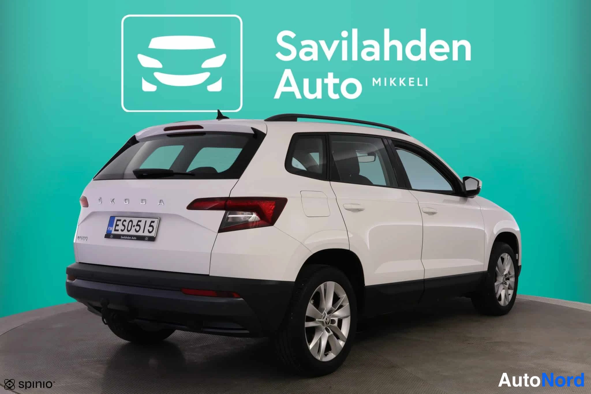 Valkoinen Skoda Karoq 2021, kuva 7