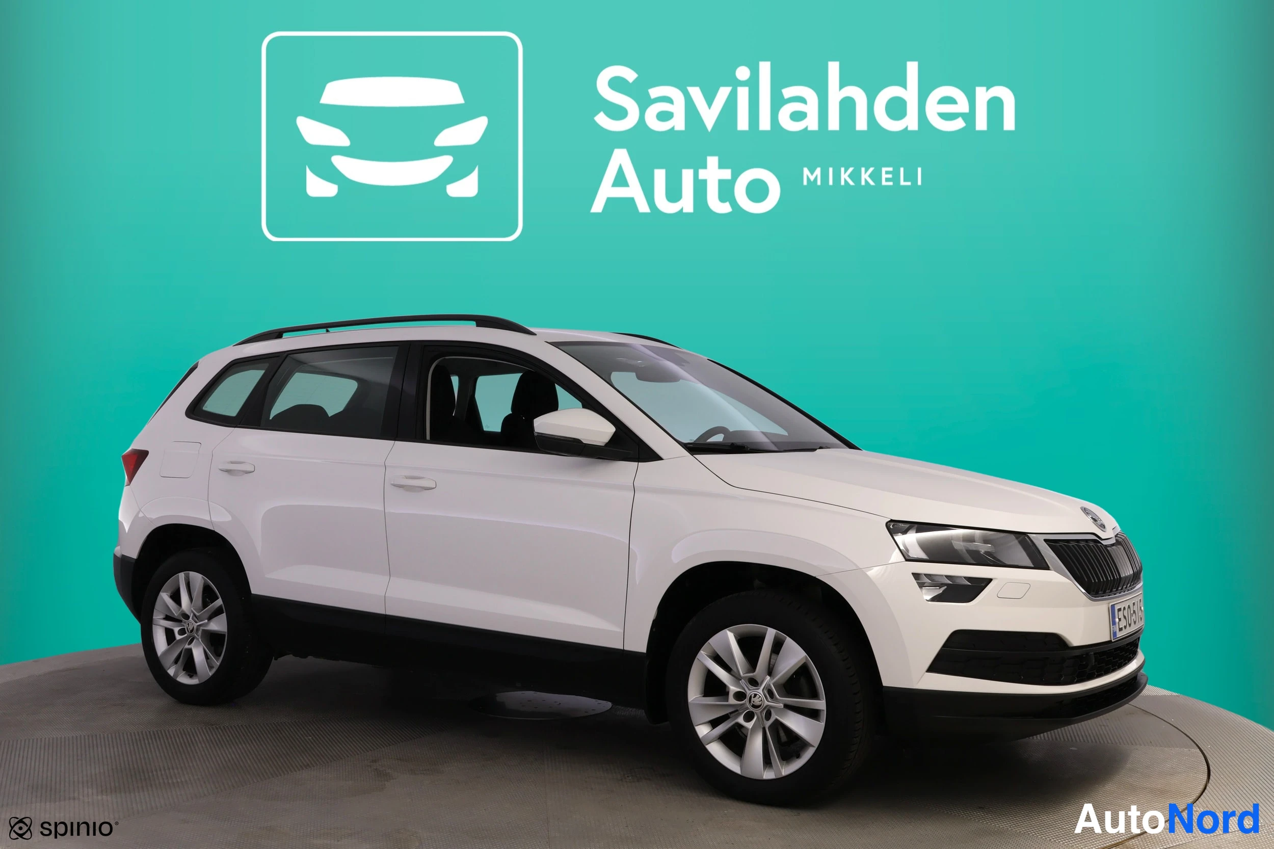 Valkoinen Skoda Karoq 2021, kuva 10