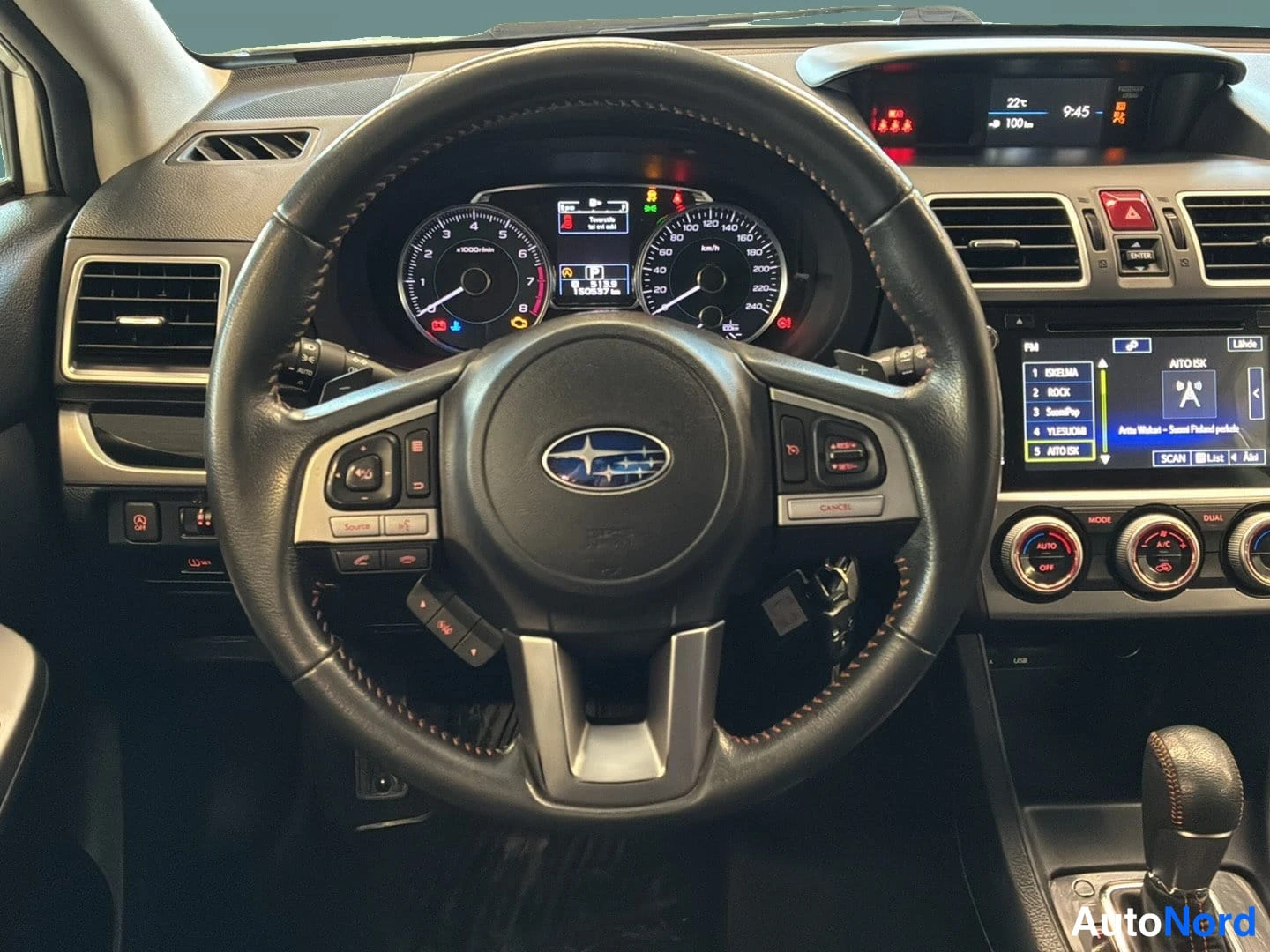 White Subaru XV 2016, photo 8