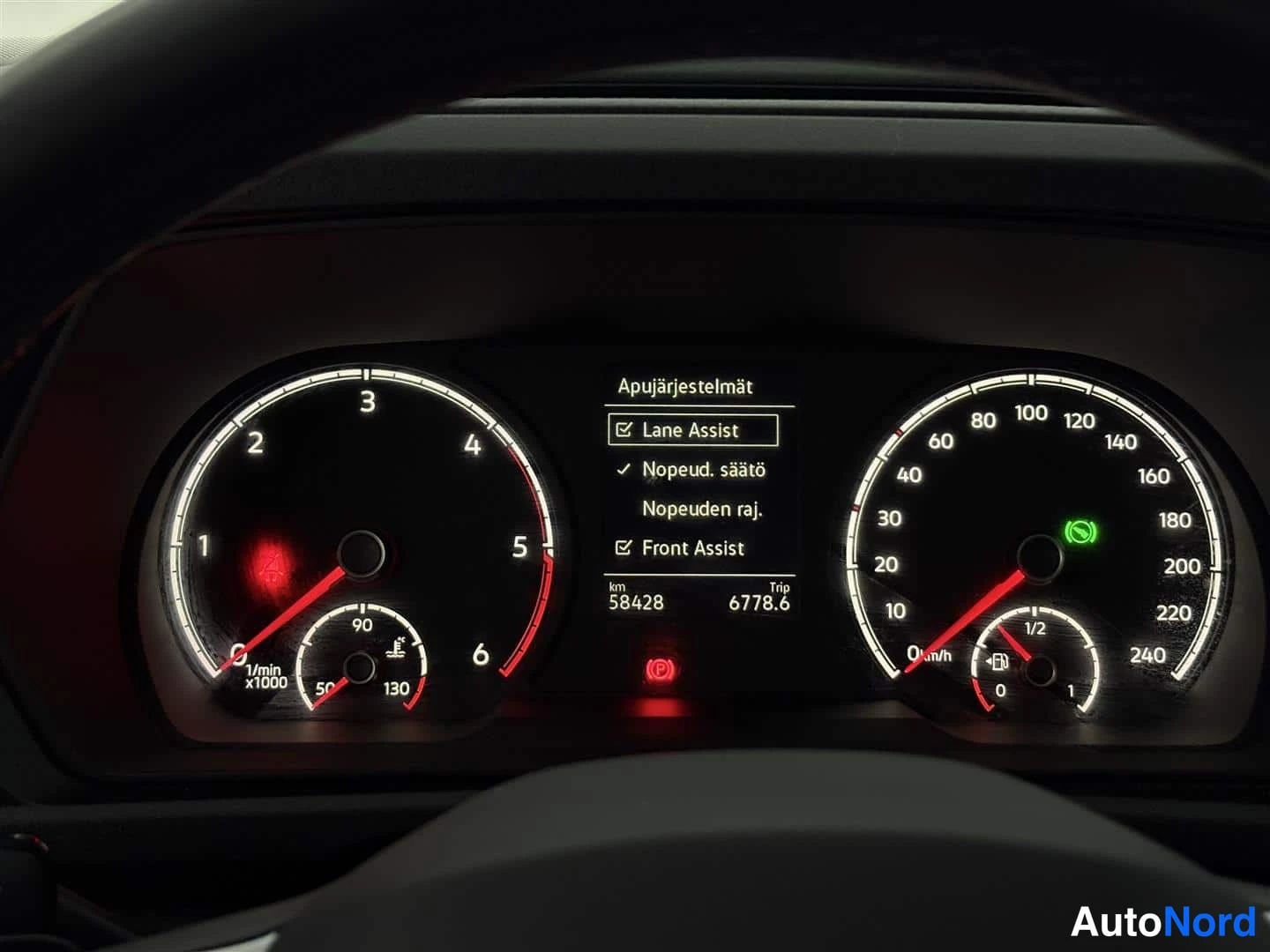 Sininen Volkswagen Caddy 2021, kuva 30