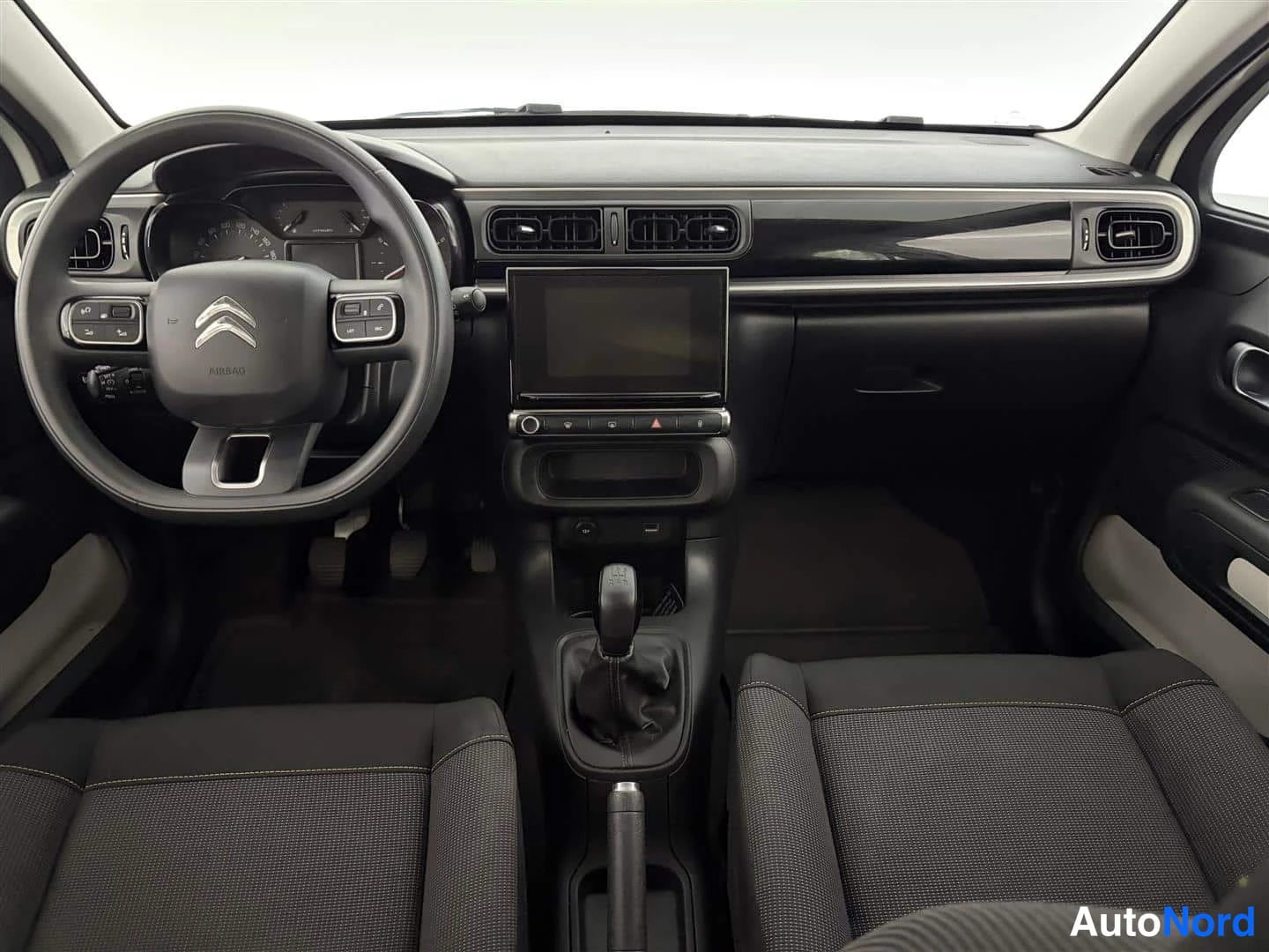 Valkoinen Citroen C3 2023, kuva 13