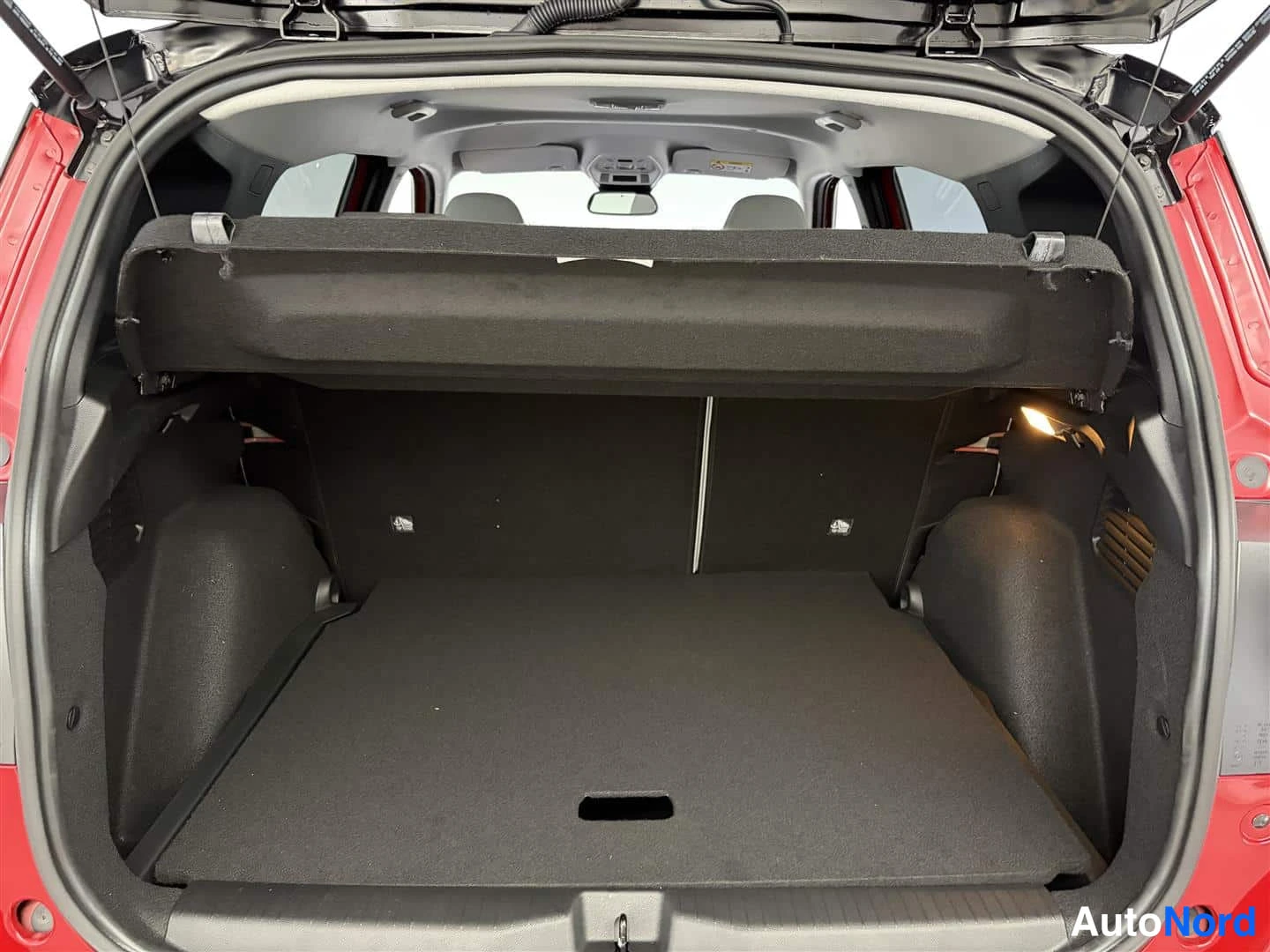 Punainen Citroen C3 Aircross 2026, kuva 22