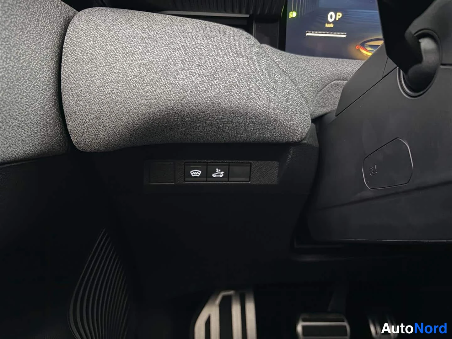 Vihreä Citroen C5 Aircross 2026, kuva 29
