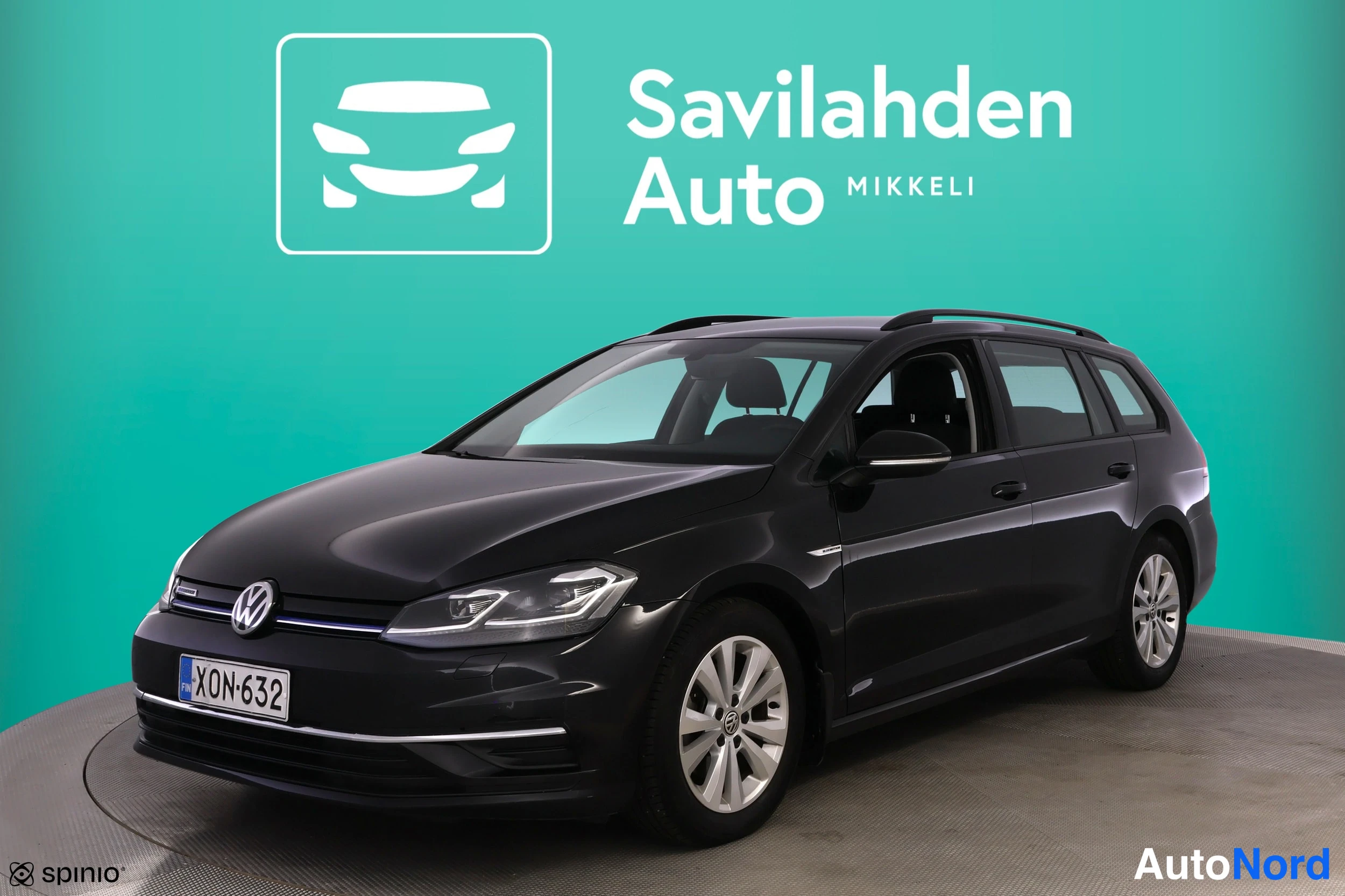 Svart Volkswagen Golf 2018, bild 2