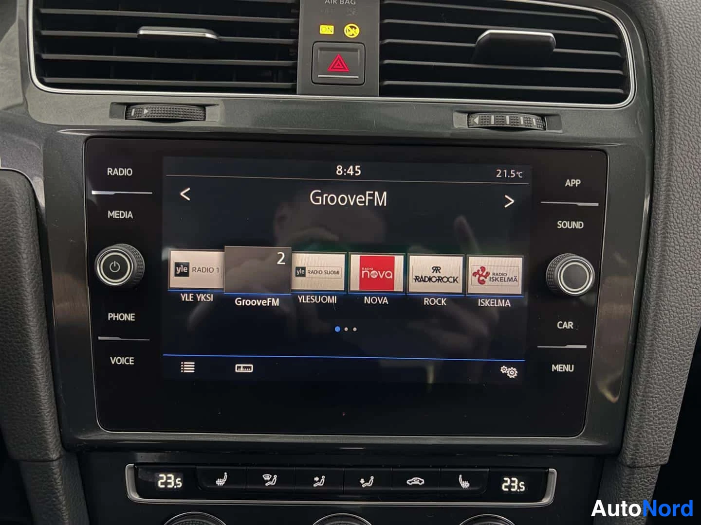 Svart Volkswagen Golf 2018, bild 21