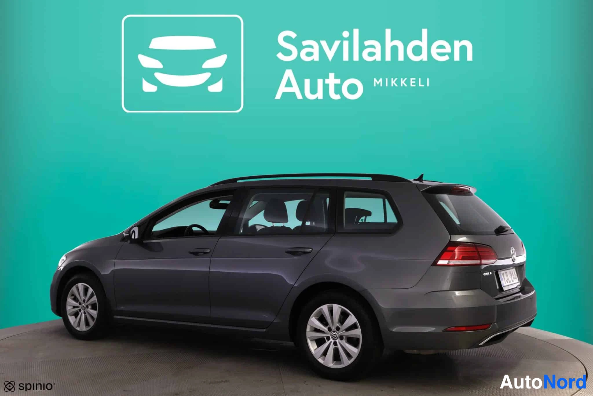 Grå Volkswagen Golf 2017, bild 3