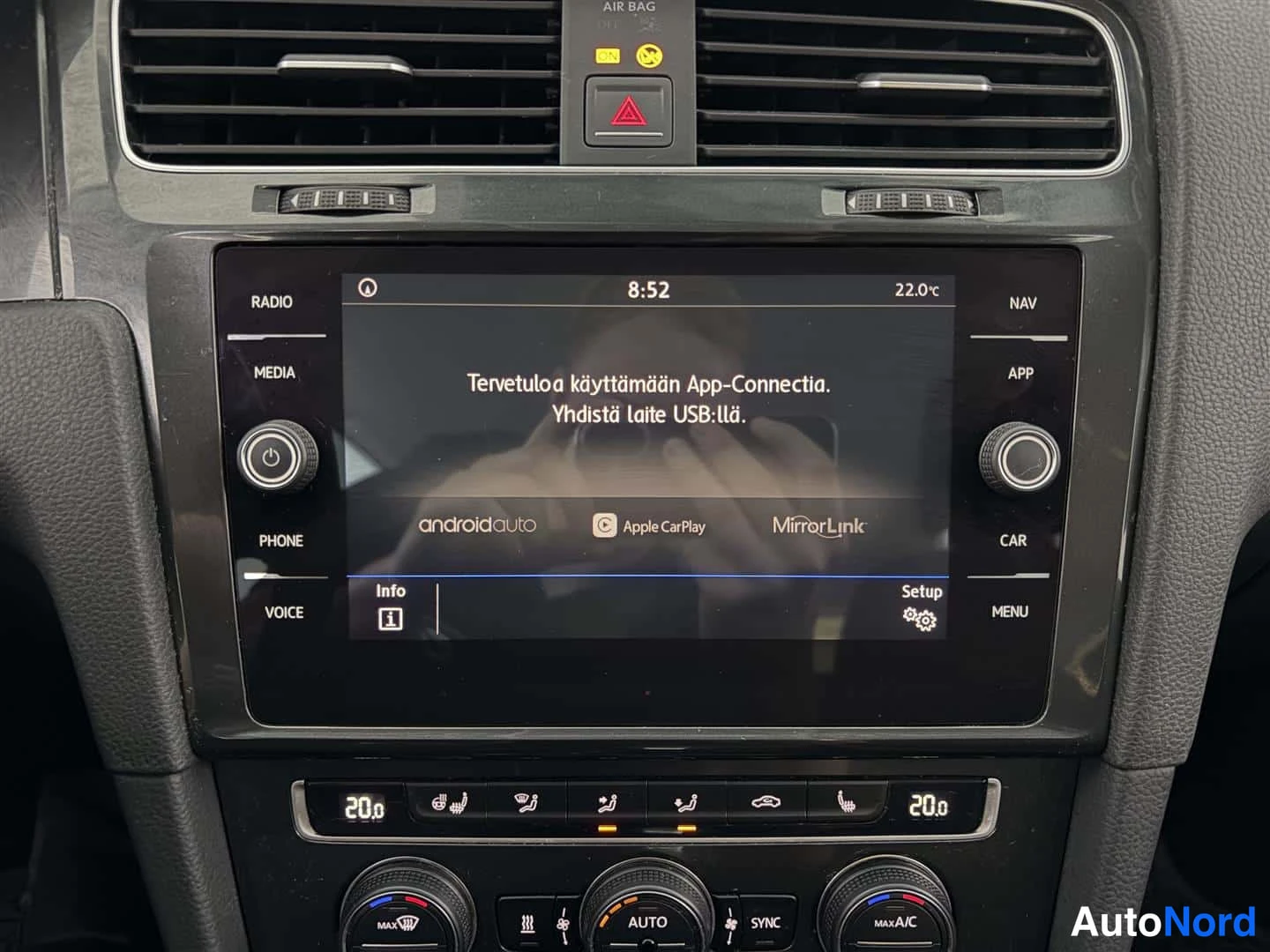 Grå Volkswagen Golf 2017, bild 22