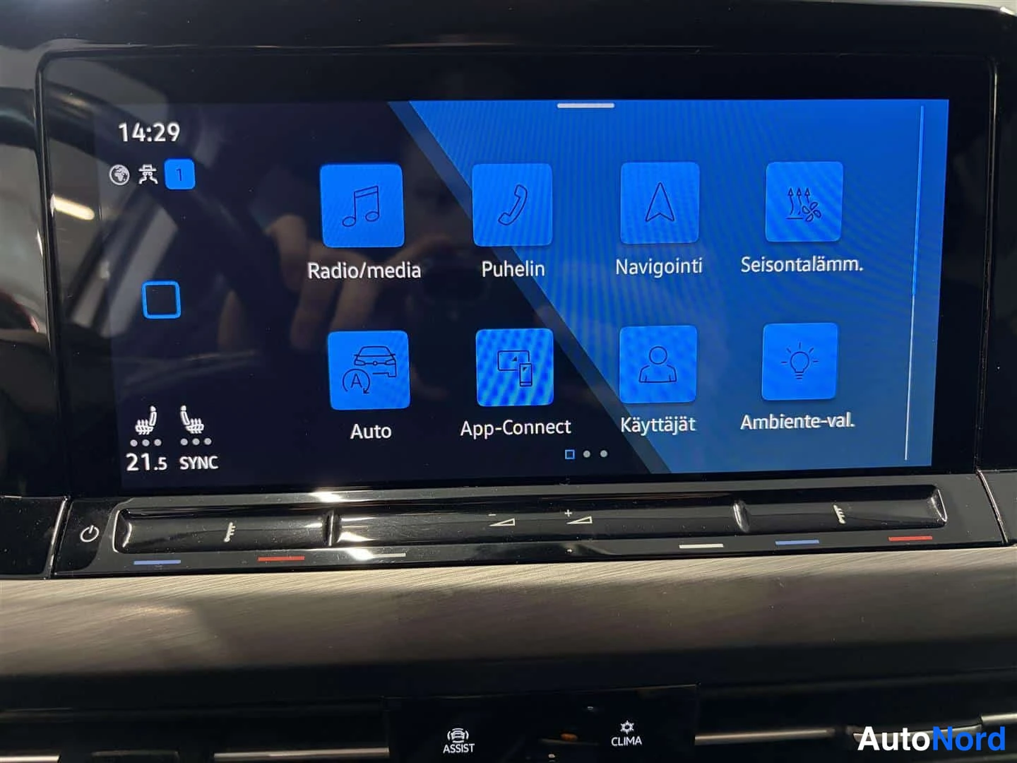 Harmaa Volkswagen Golf 2023, kuva 13