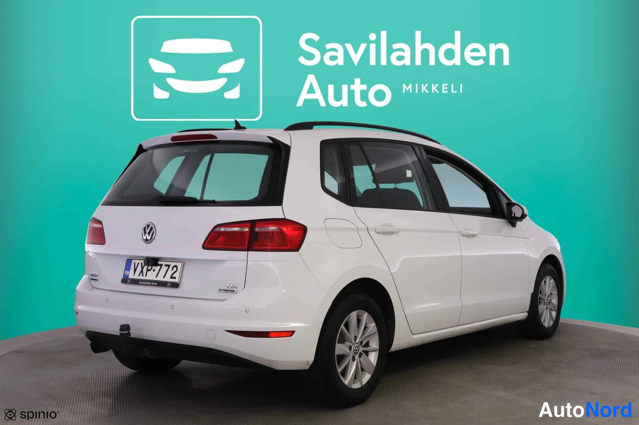 Valkoinen Volkswagen Golf Sportsvan 2014, kuva 7
