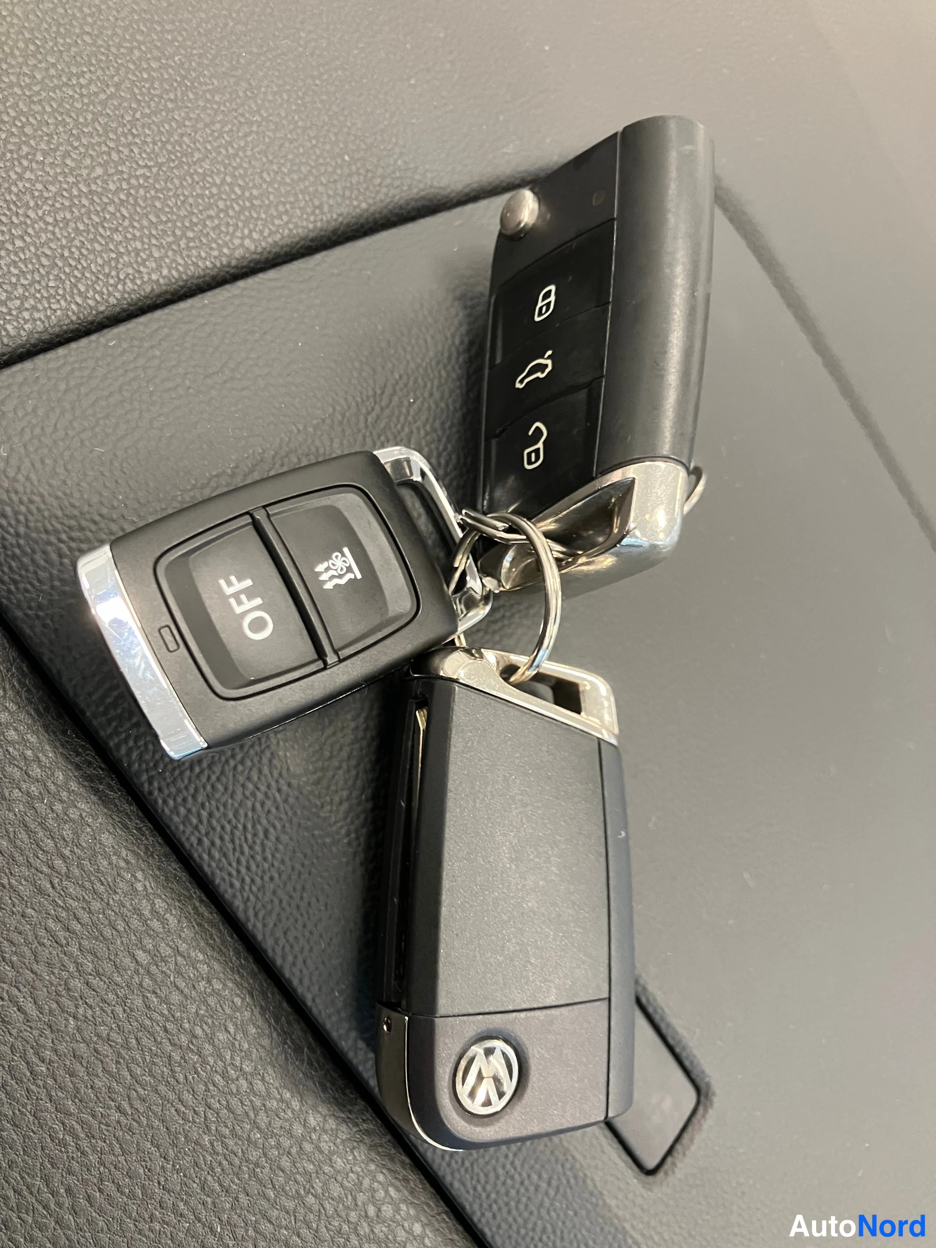 Grå Volkswagen Golf Sportsvan 2018, bild 24