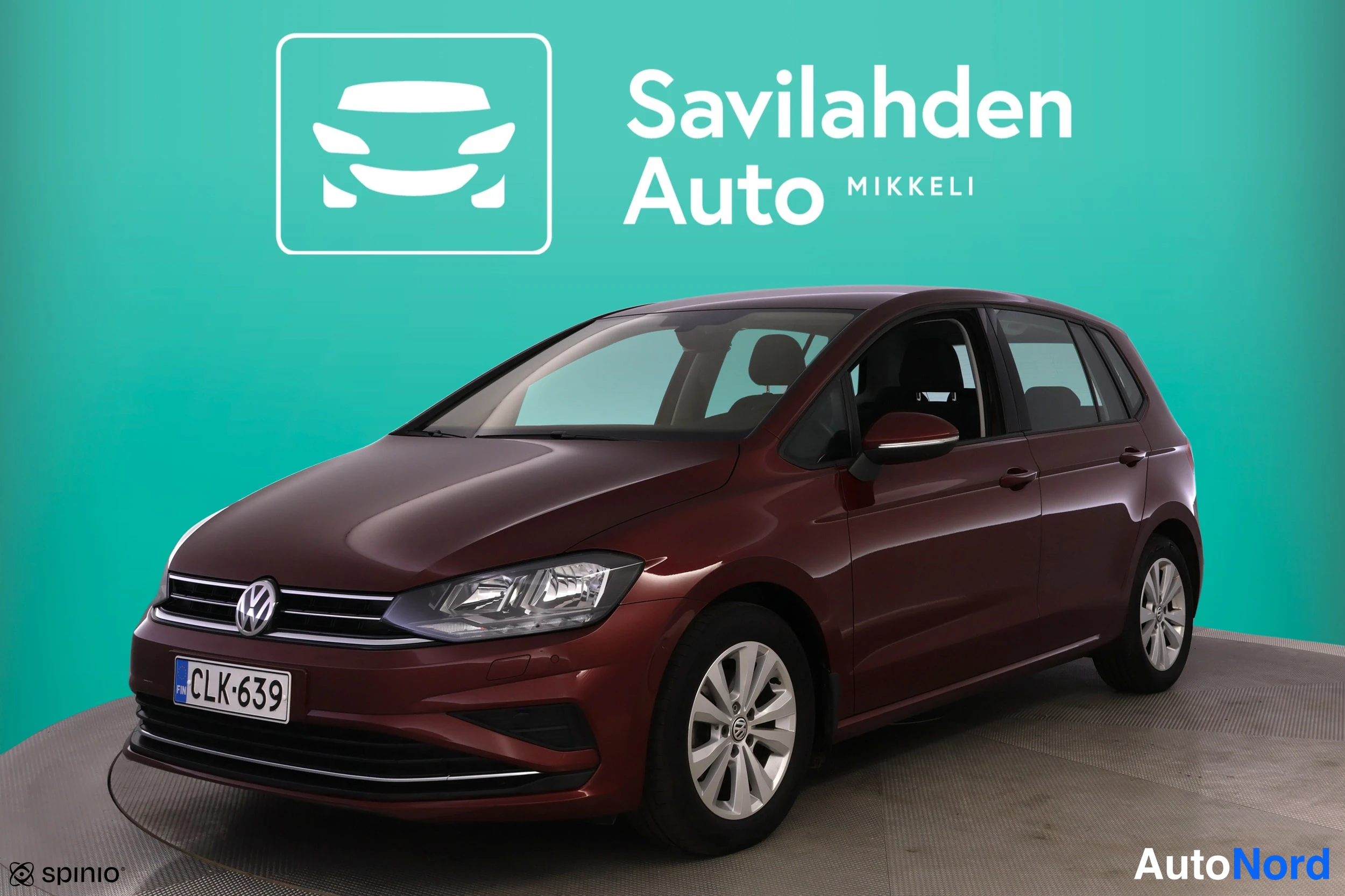 Red Volkswagen Golf Sportsvan 2018, photo 4