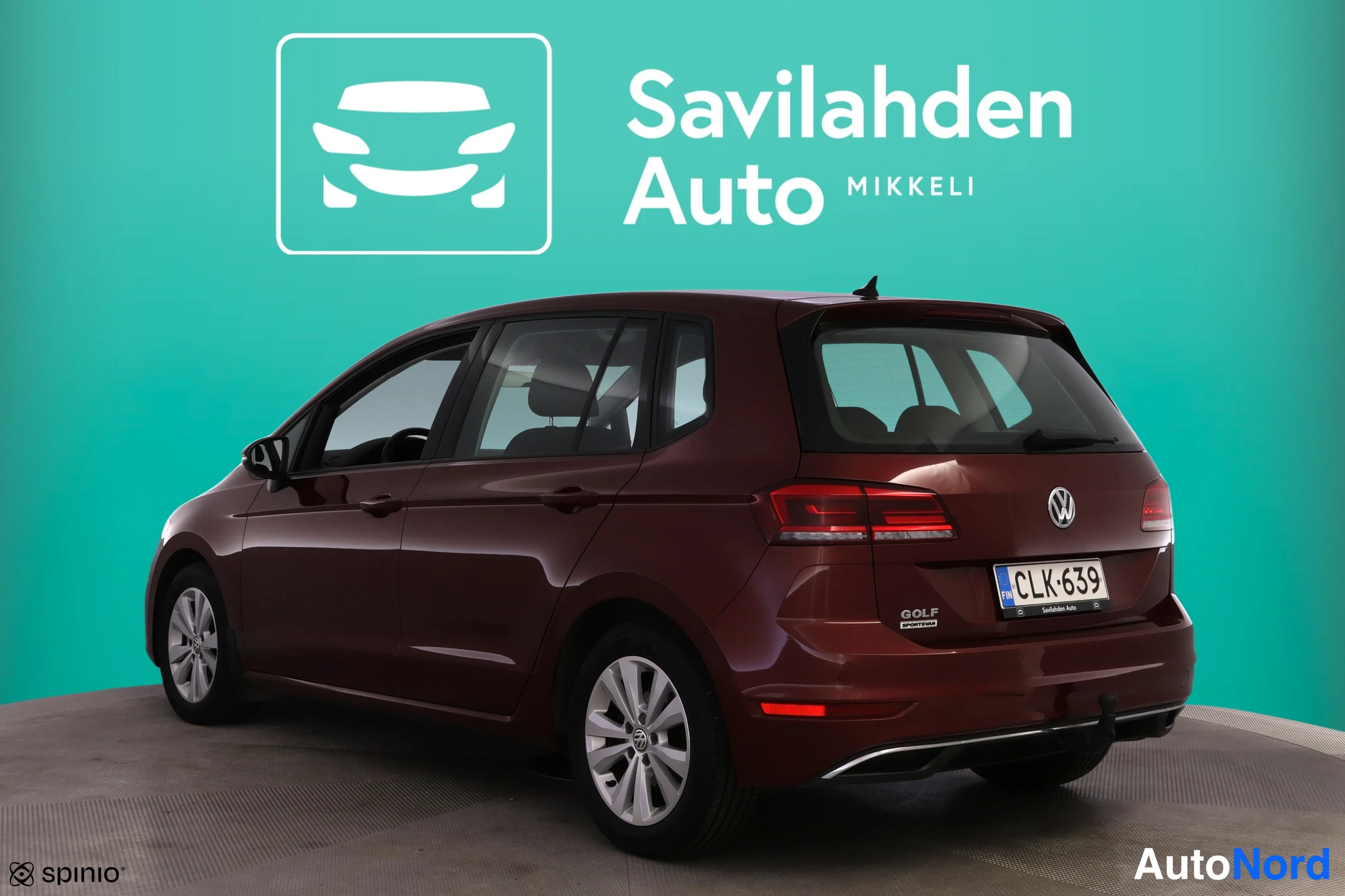 Red Volkswagen Golf Sportsvan 2018, photo 5