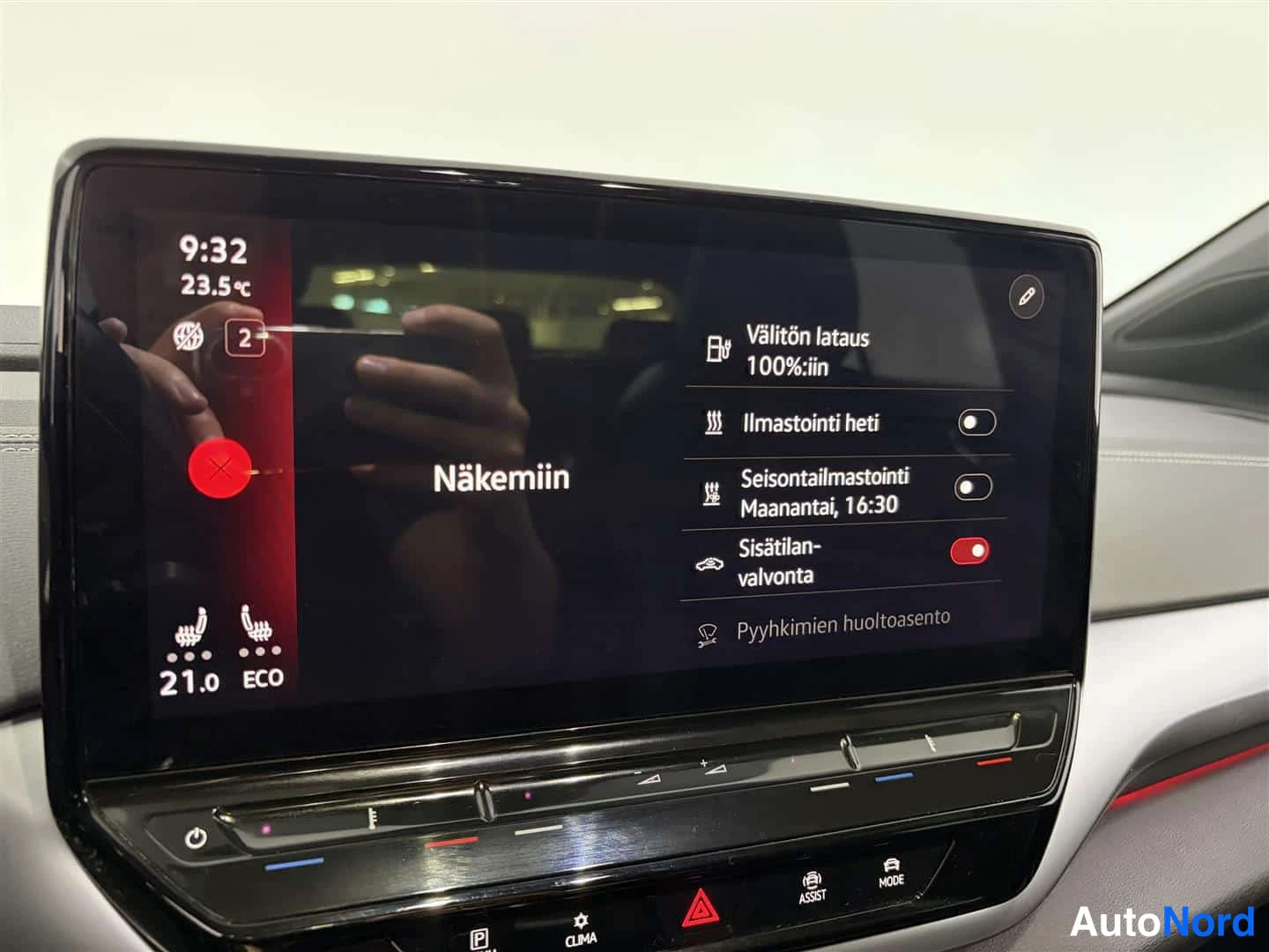 Valkoinen Volkswagen ID.5 2022, kuva 25