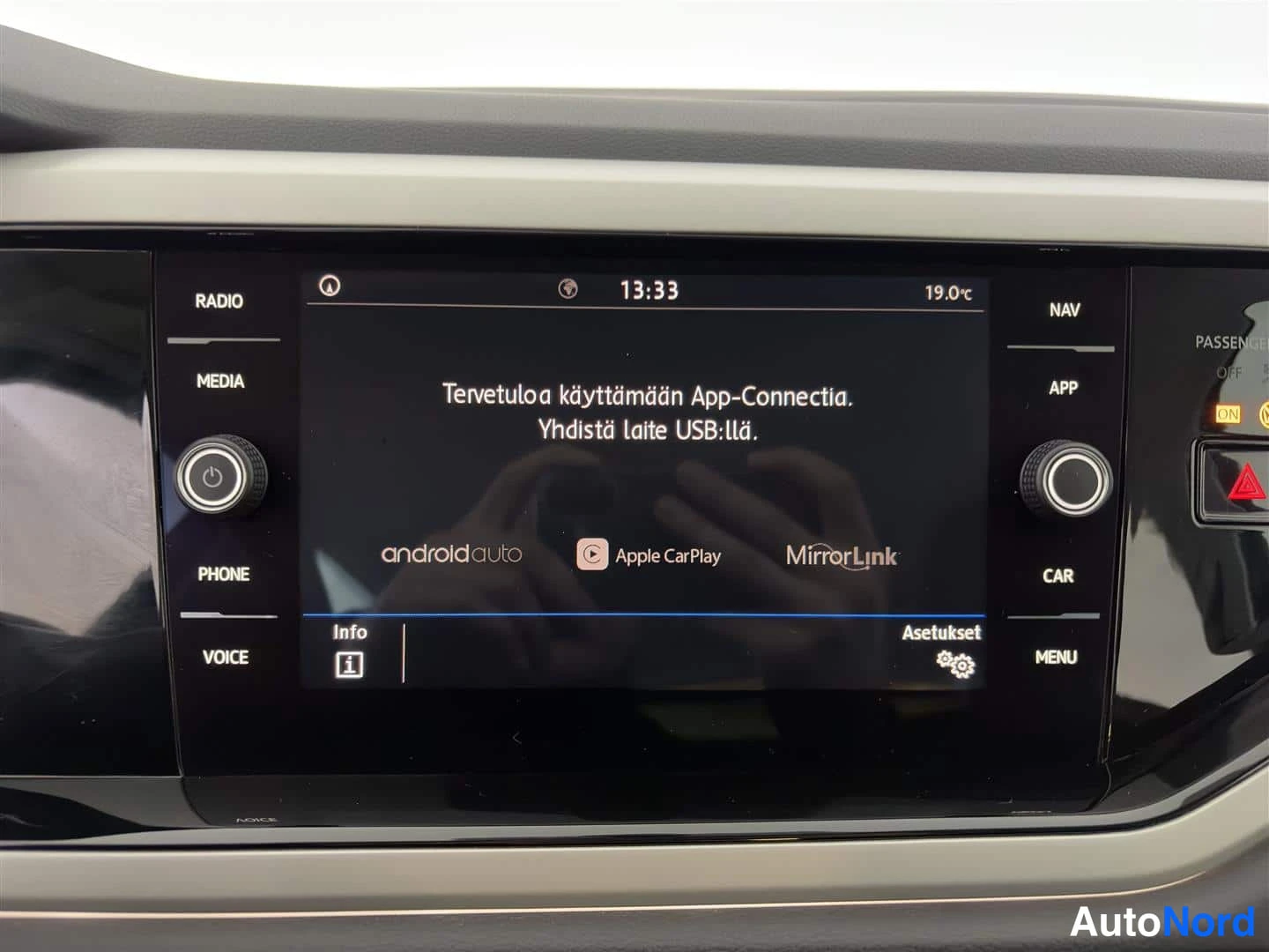 Musta Volkswagen Polo 2020, kuva 24