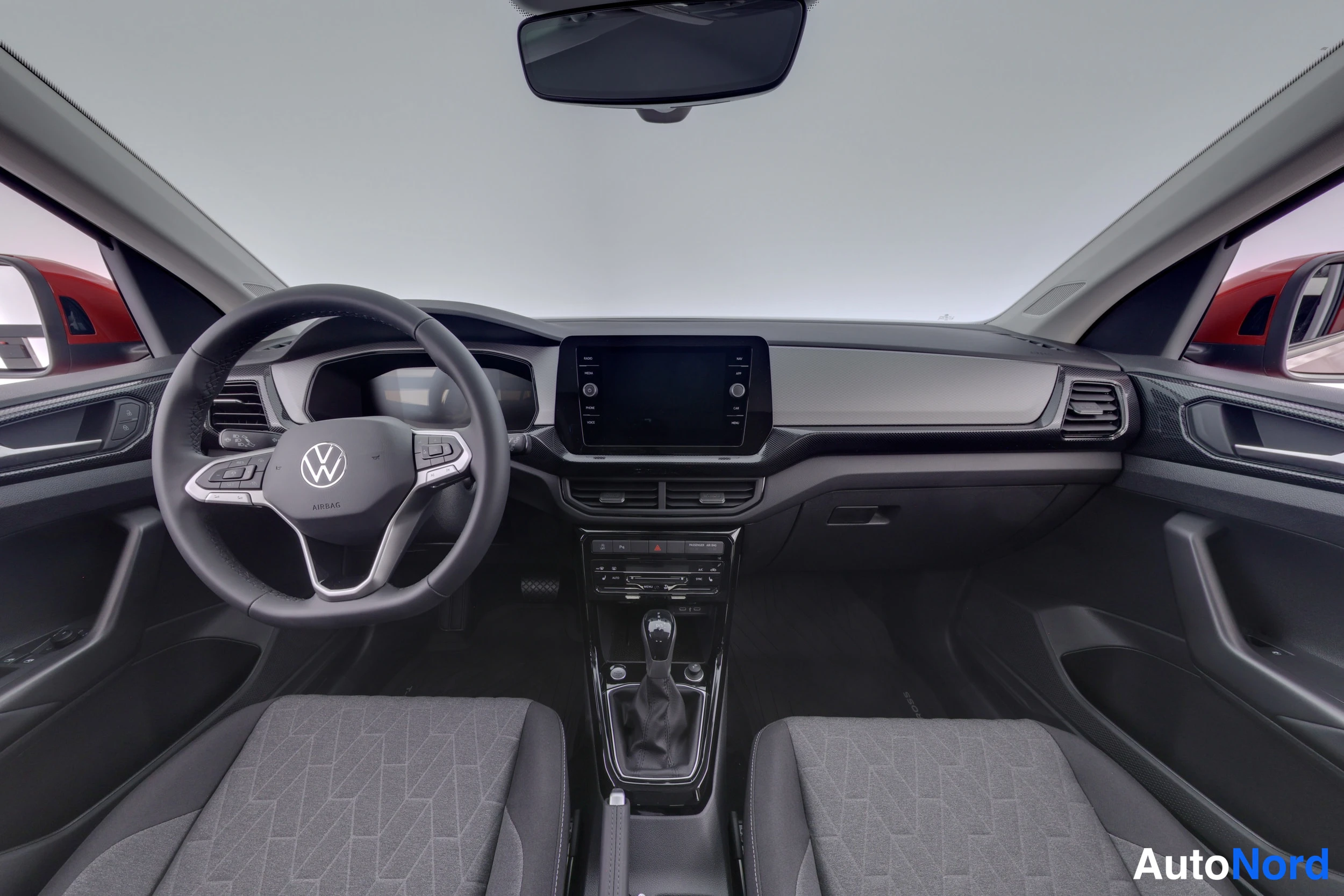 Punainen Volkswagen T-Cross 2026, kuva 14