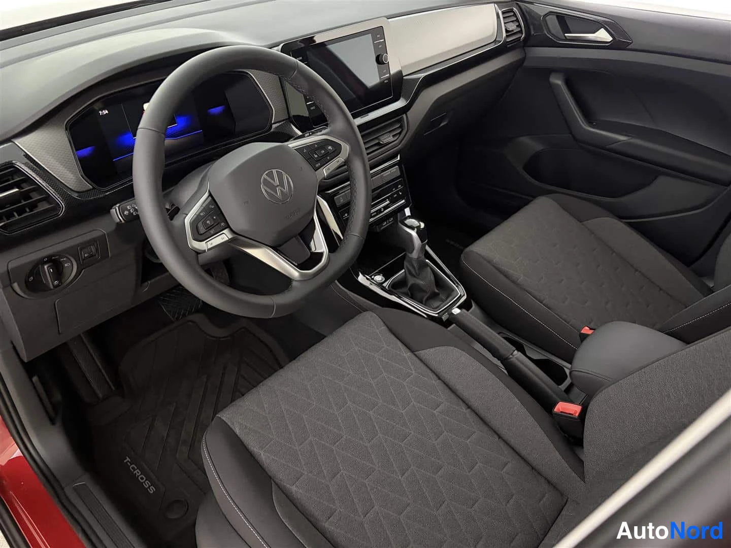 Punainen Volkswagen T-Cross 2026, kuva 20