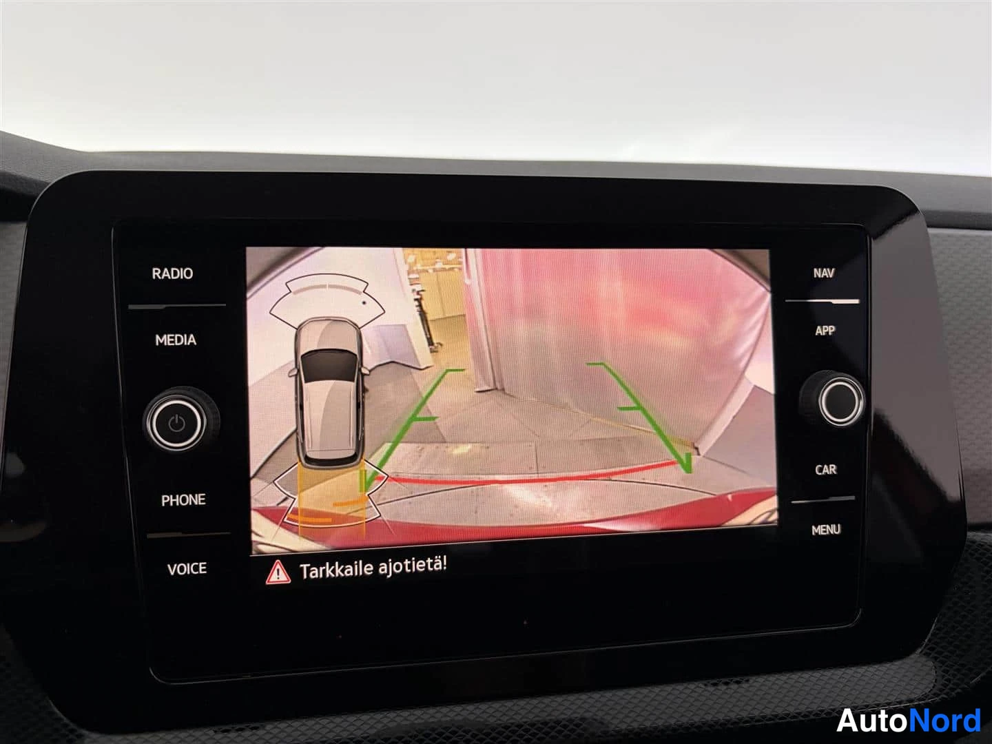Punainen Volkswagen T-Cross 2026, kuva 26