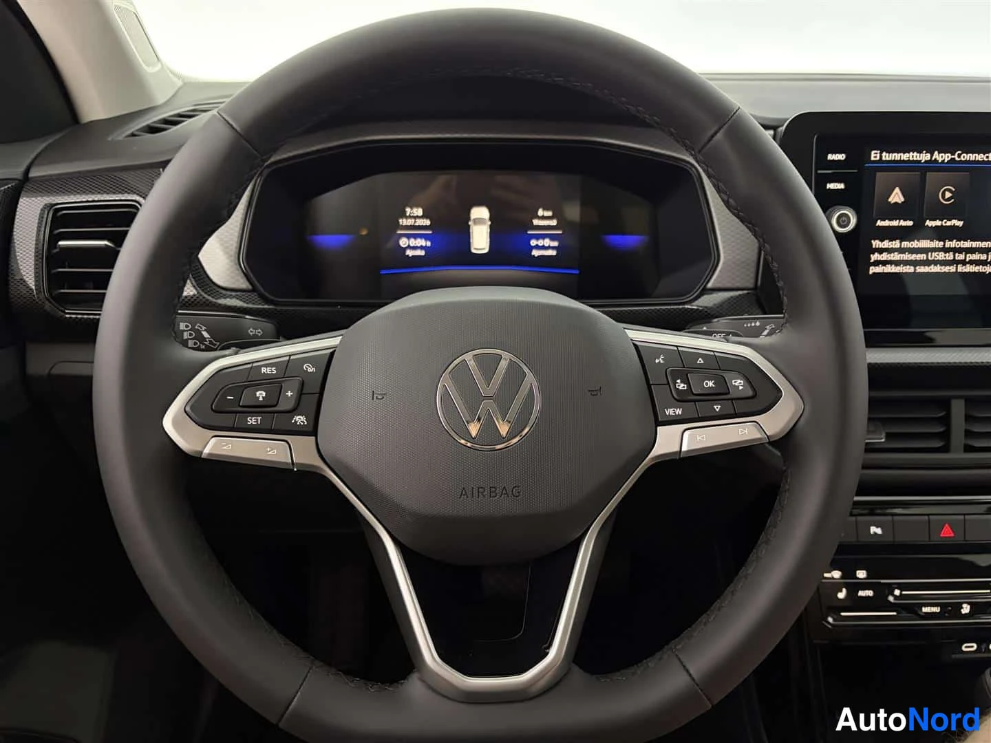 Punainen Volkswagen T-Cross 2026, kuva 29