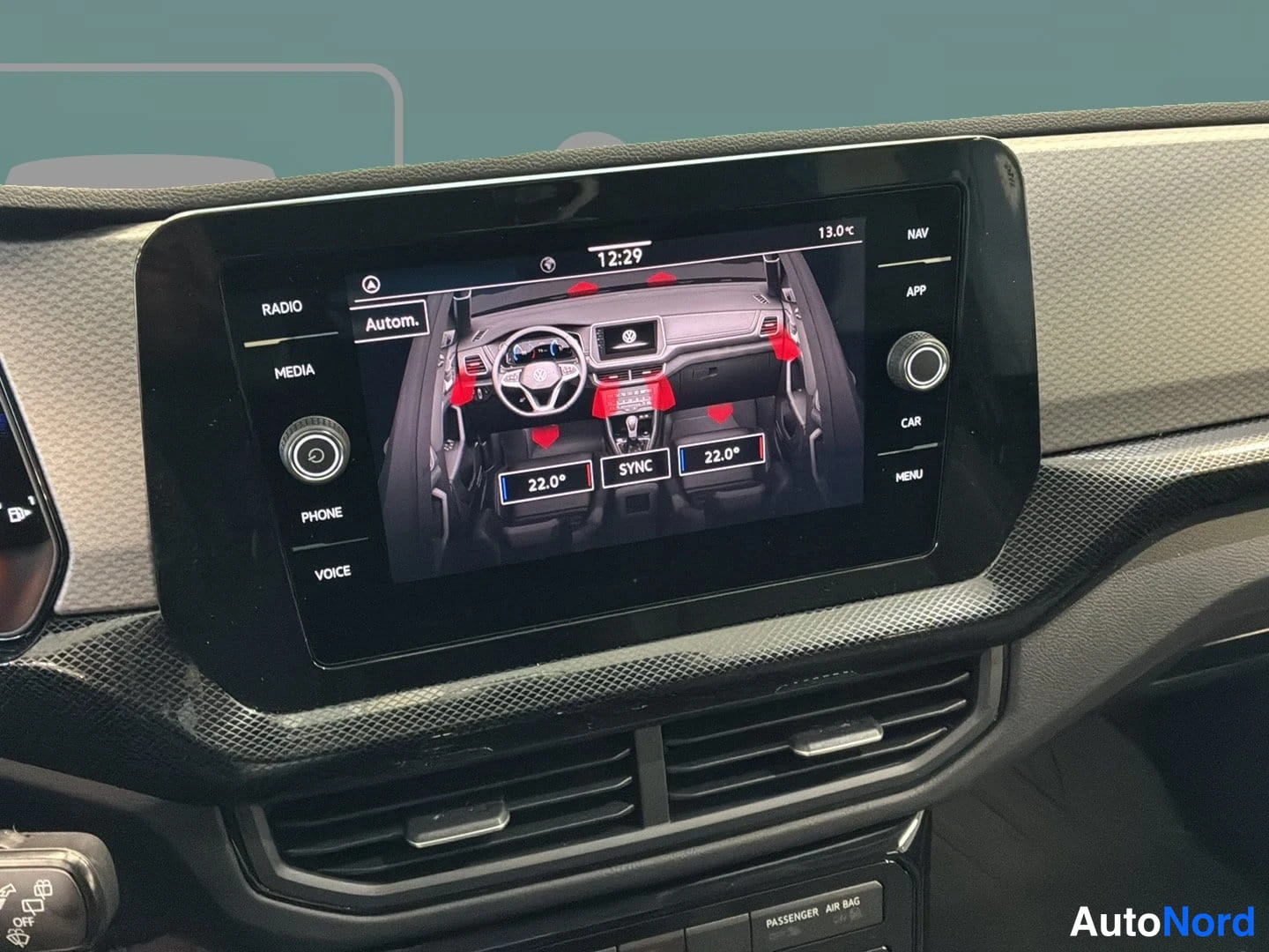 Harmaa Volkswagen T-Cross 2026, kuva 15