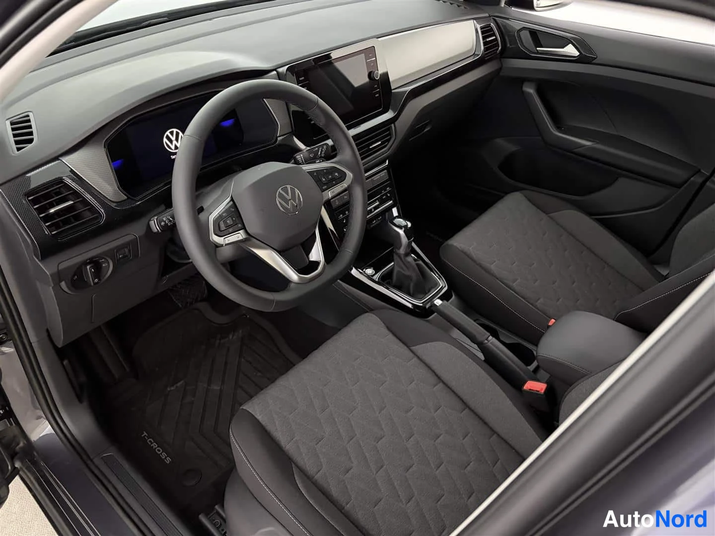 Harmaa Volkswagen T-Cross 2026, kuva 20