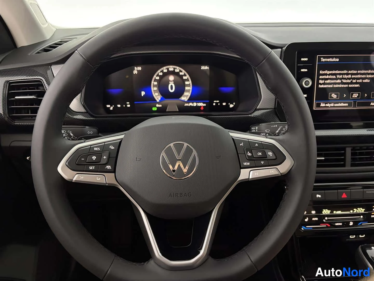Harmaa Volkswagen T-Cross 2026, kuva 29