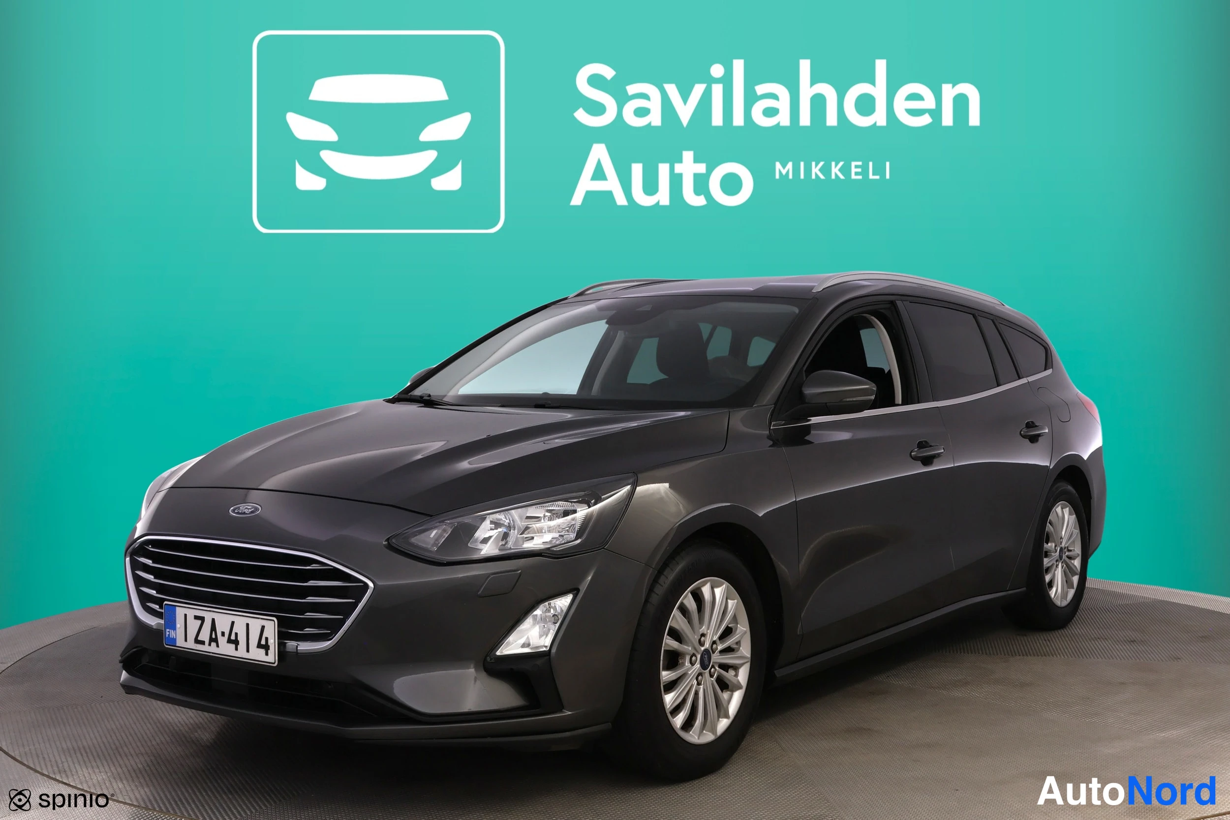 Grå Ford Focus 2020, bild 2