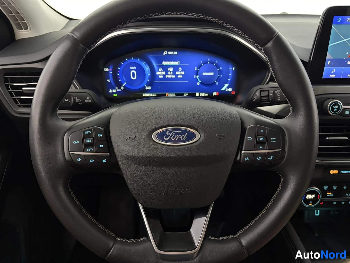 Grå Ford Focus 2020, bild 28