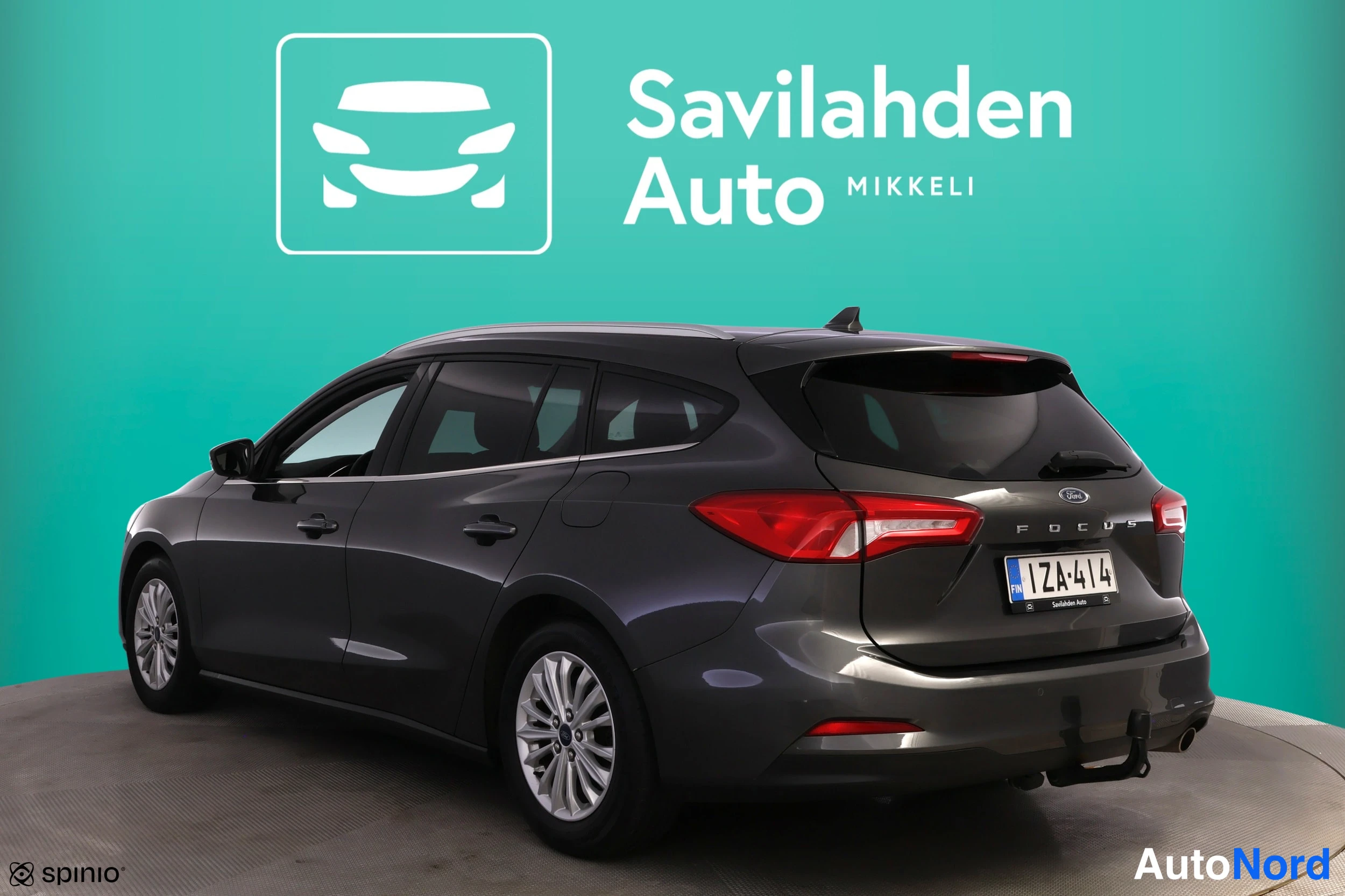 Grå Ford Focus 2020, bild 6