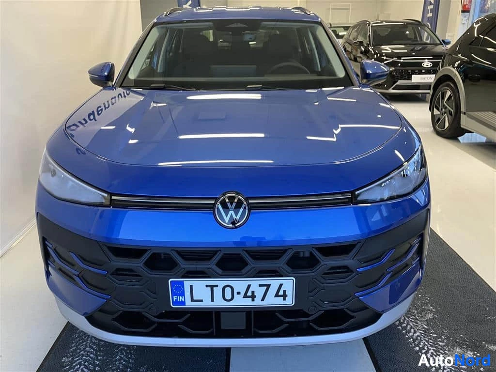 Sininen Volkswagen T-Roc 2026, kuva 3