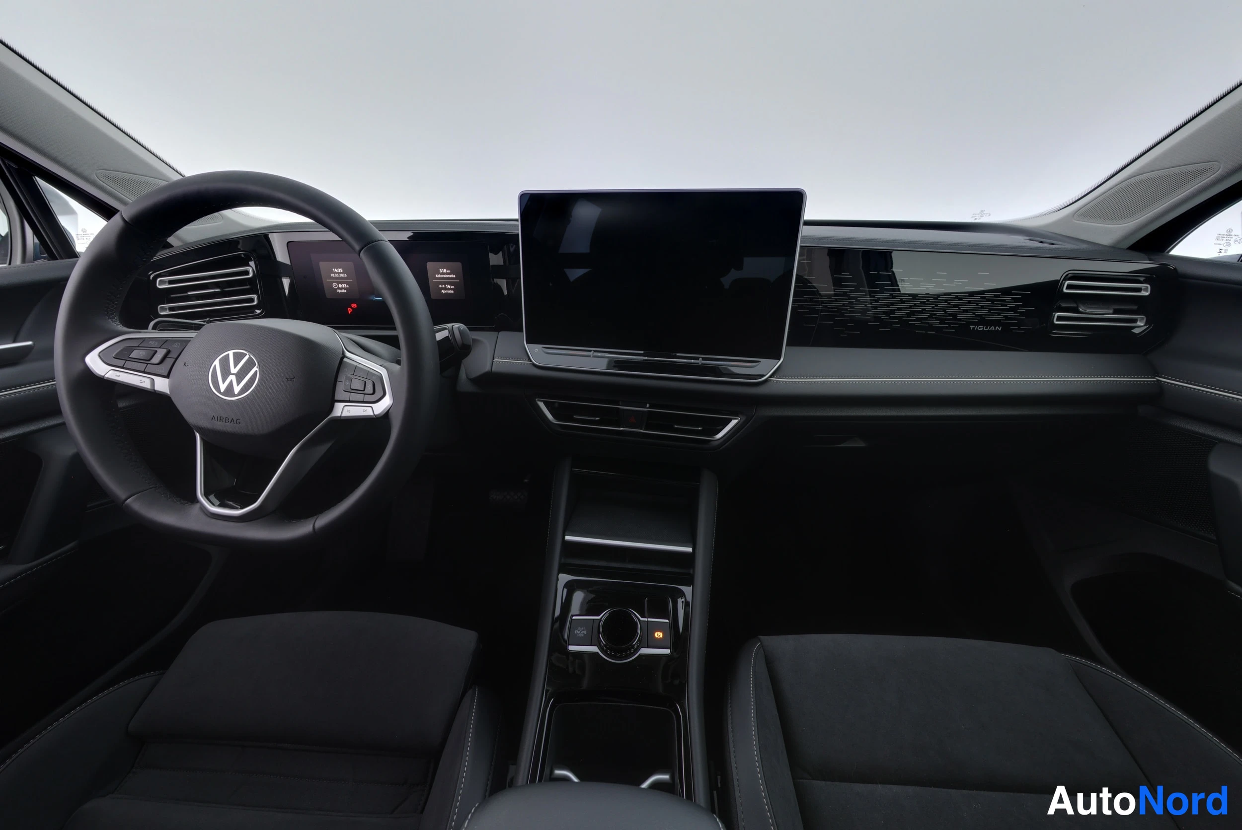 Sininen Volkswagen Tiguan 2026, kuva 14