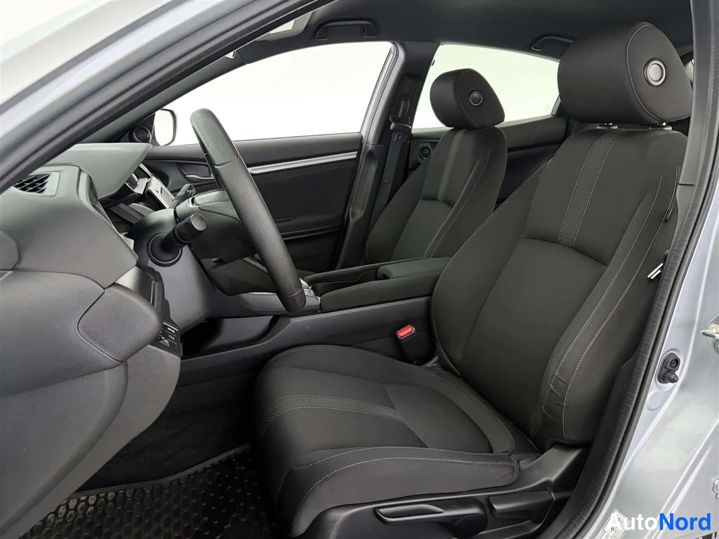 Silver Honda Civic 2018, bild 15