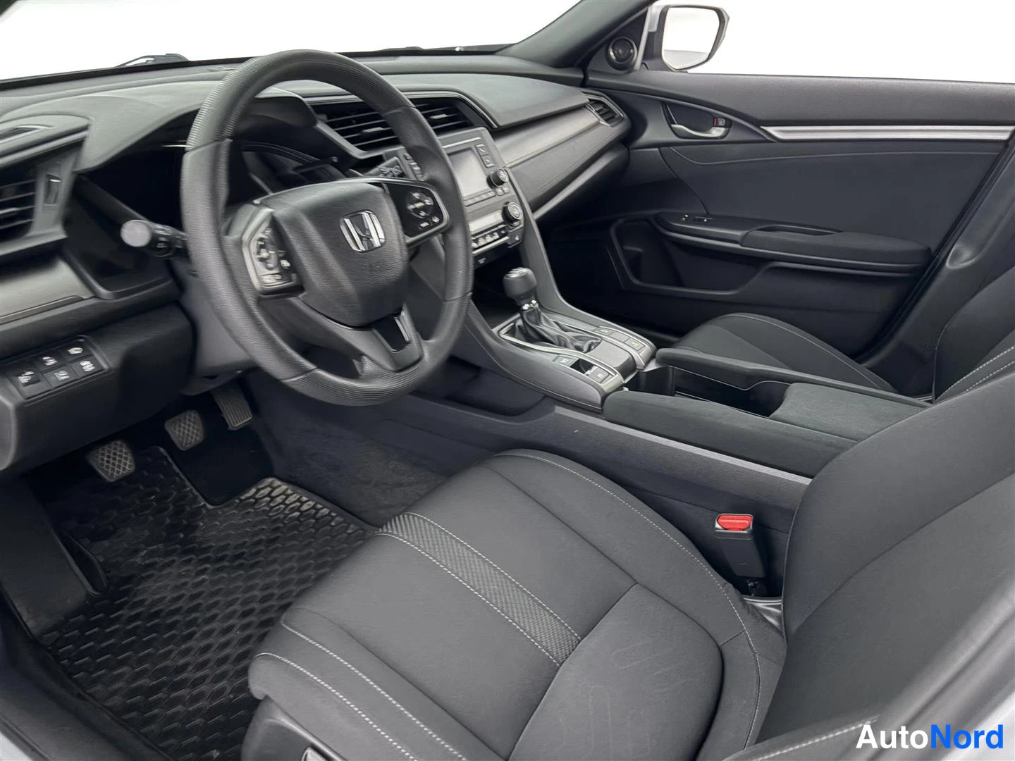 Silver Honda Civic 2018, bild 16